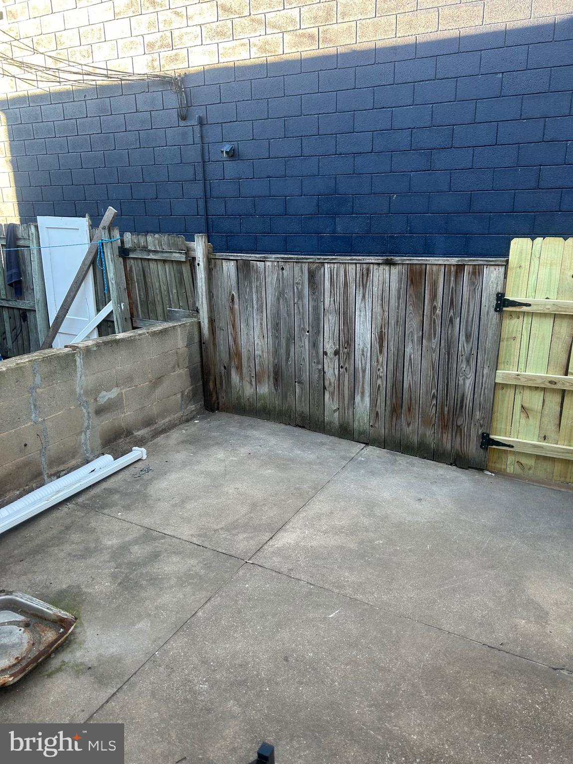 HIGHLANDTOWN - Residential Lease