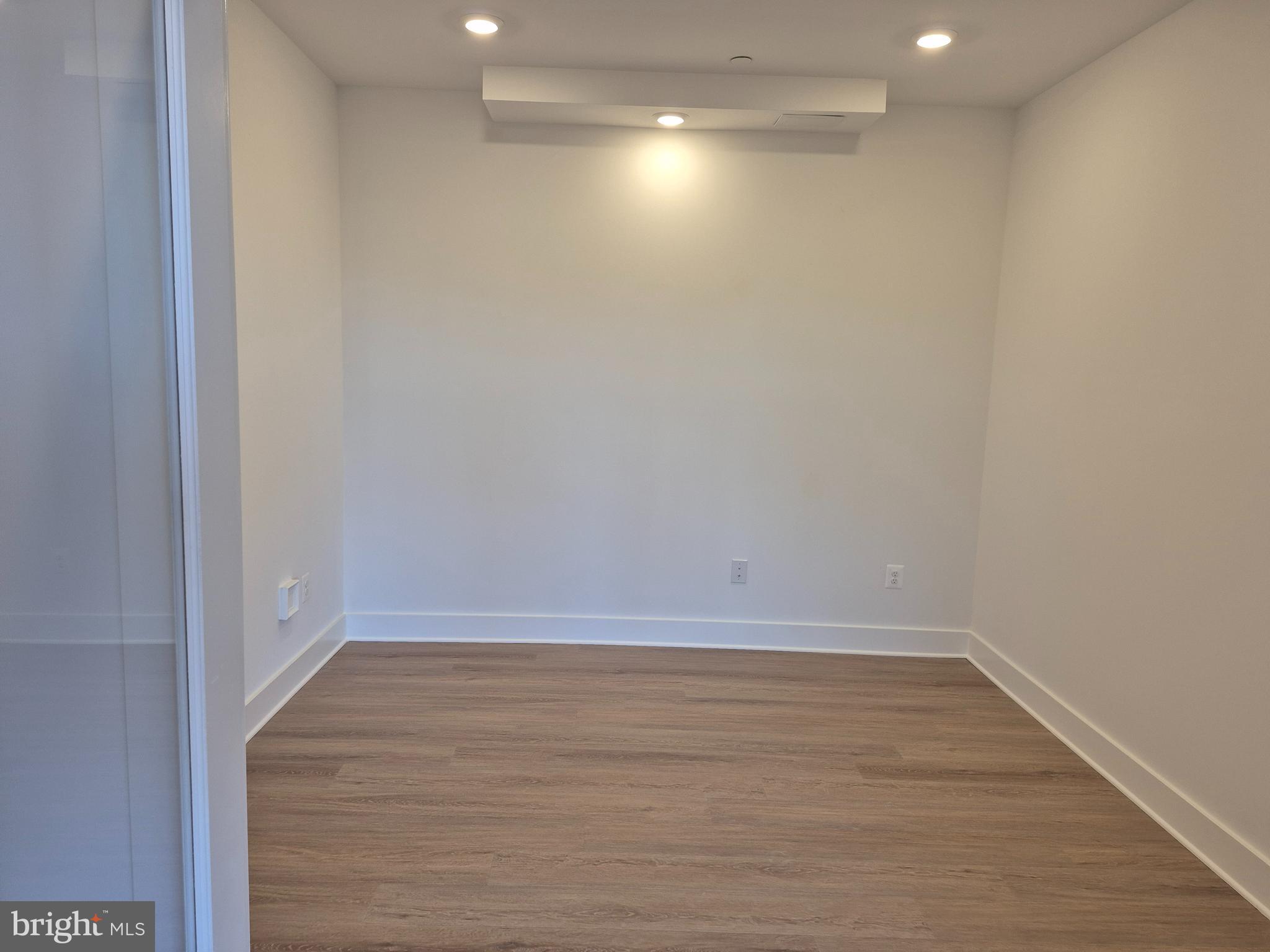 THE GROVE - Residential