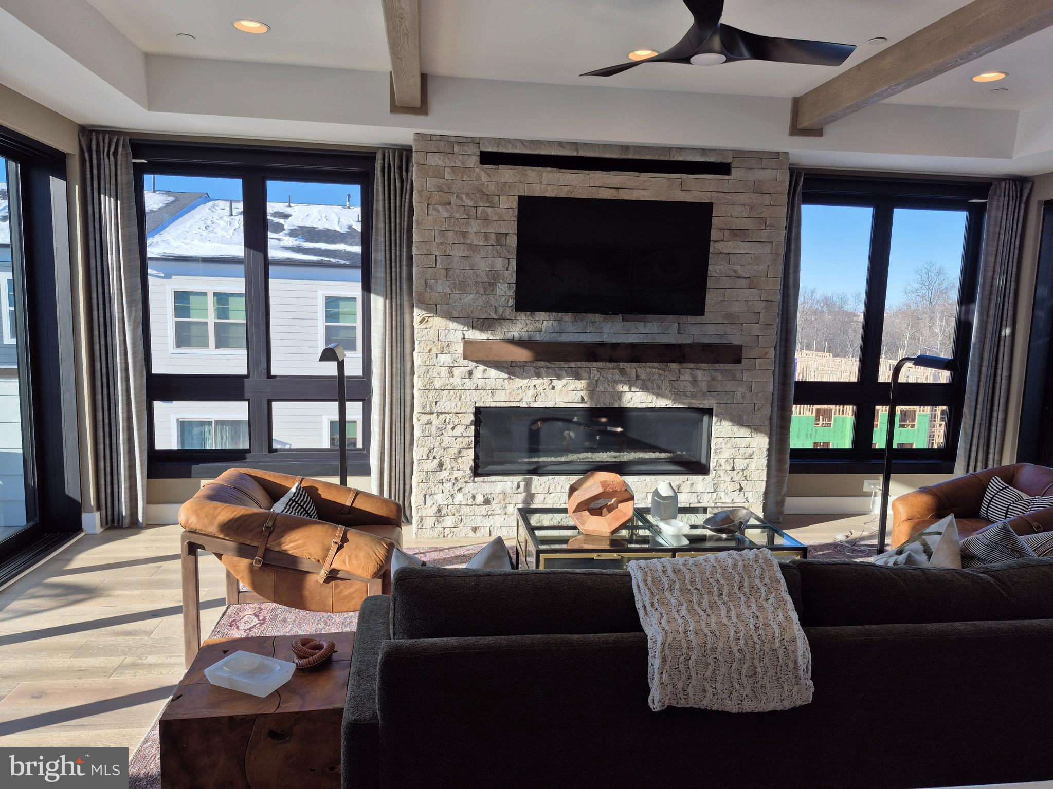 THE GROVE - Residential