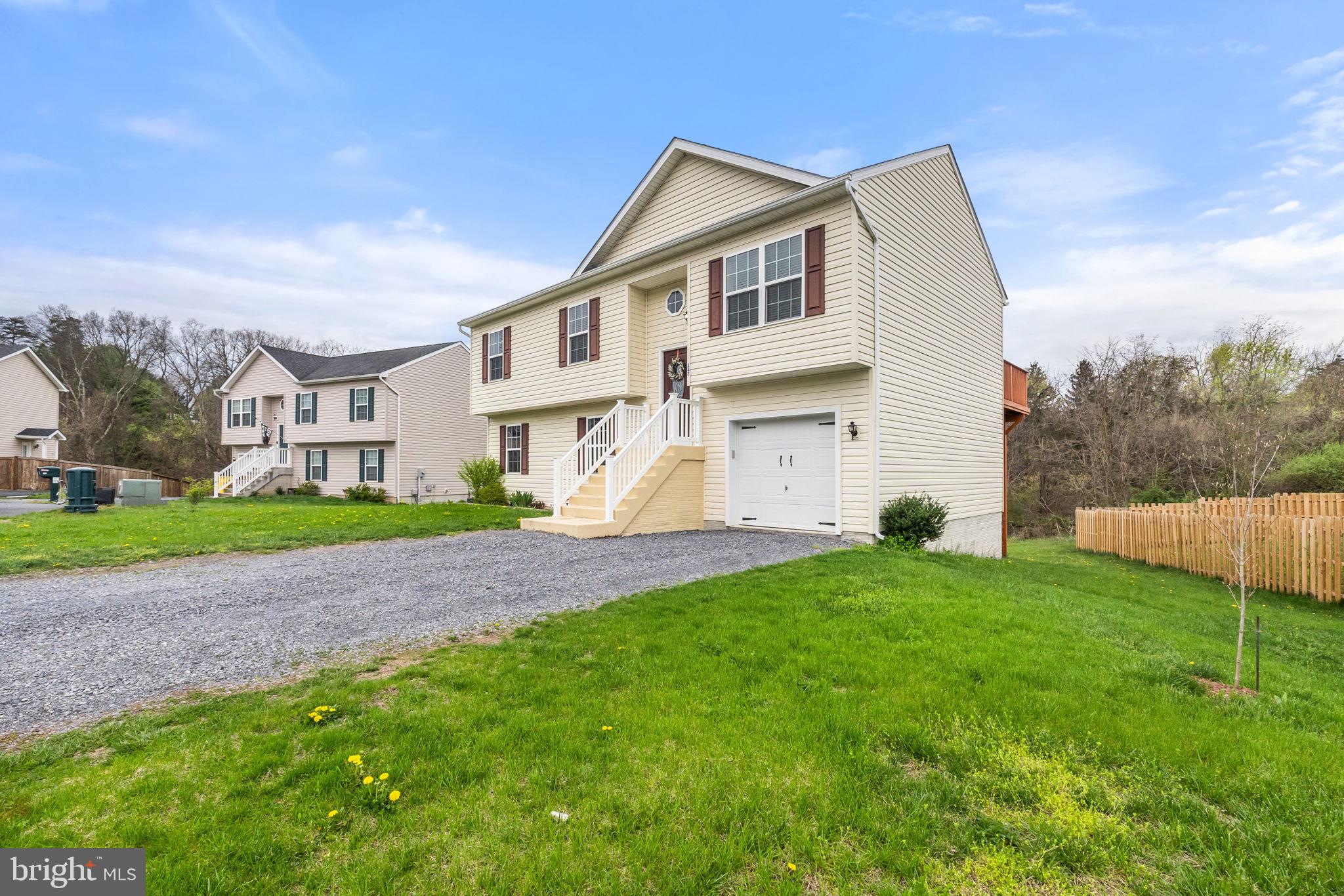 INWOOD MEADOWS - Residential