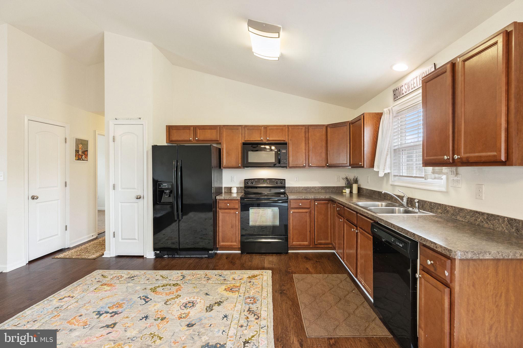 INWOOD MEADOWS - Residential