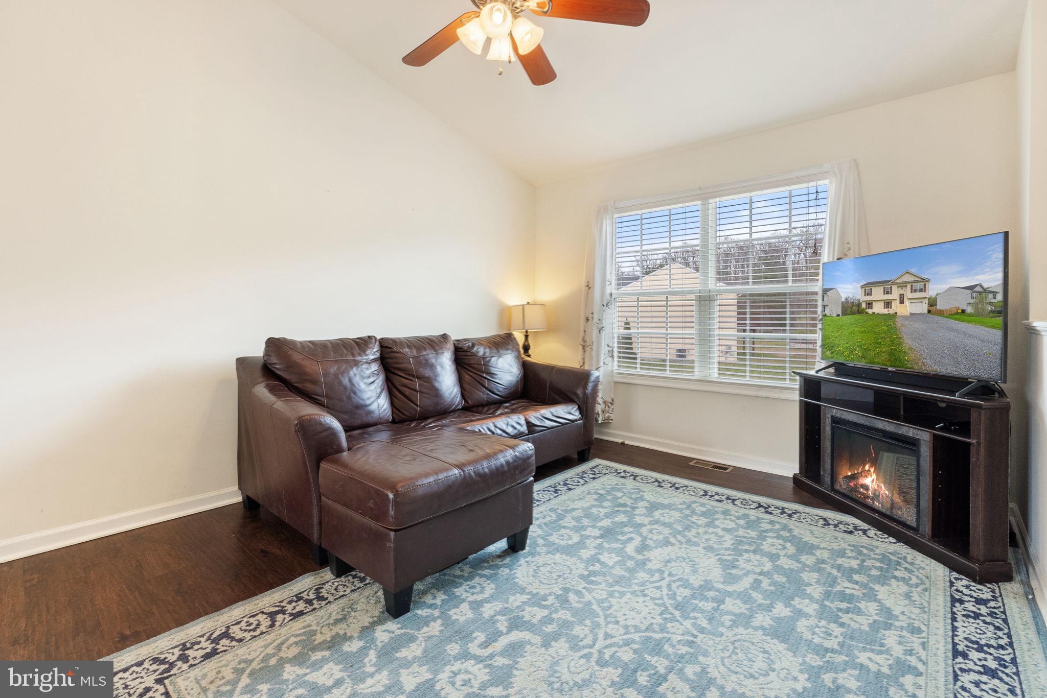 INWOOD MEADOWS - Residential