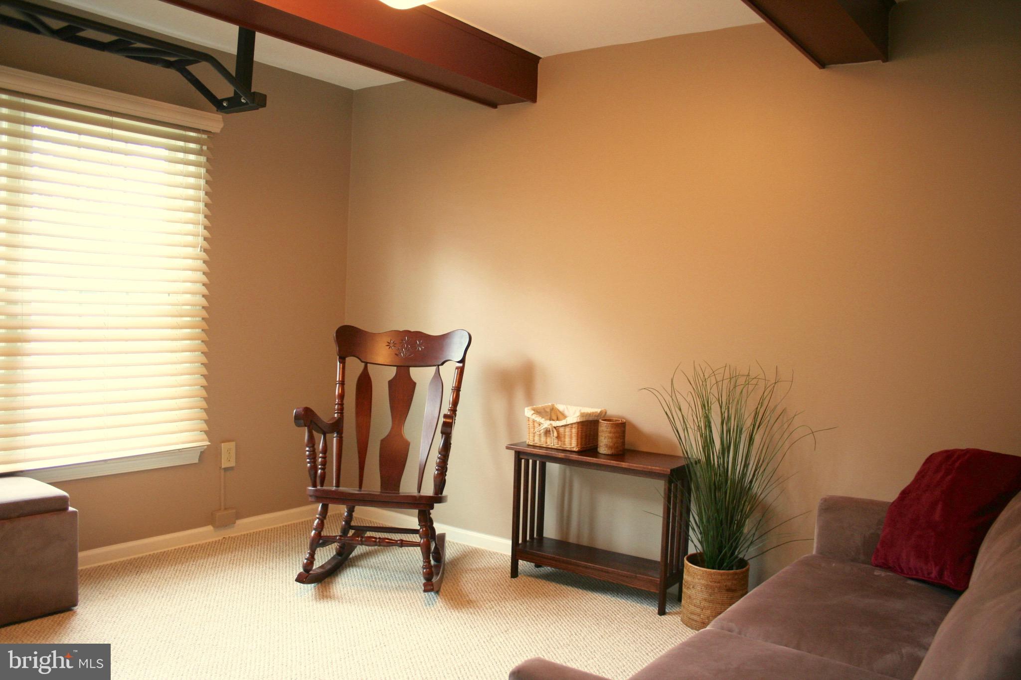 KINGS MANOR TOWNE HOUSES - Residential Lease