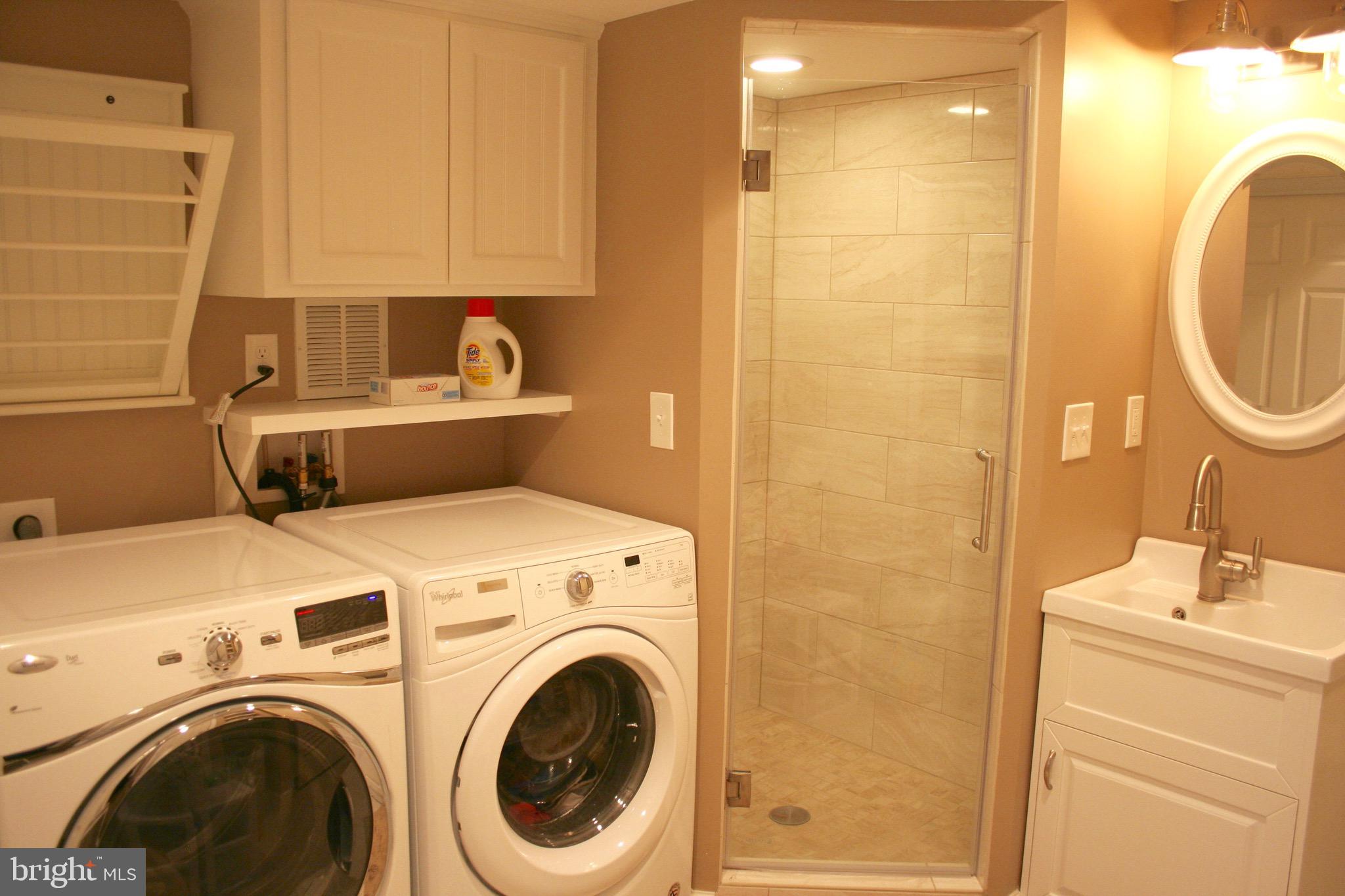 KINGS MANOR TOWNE HOUSES - Residential Lease