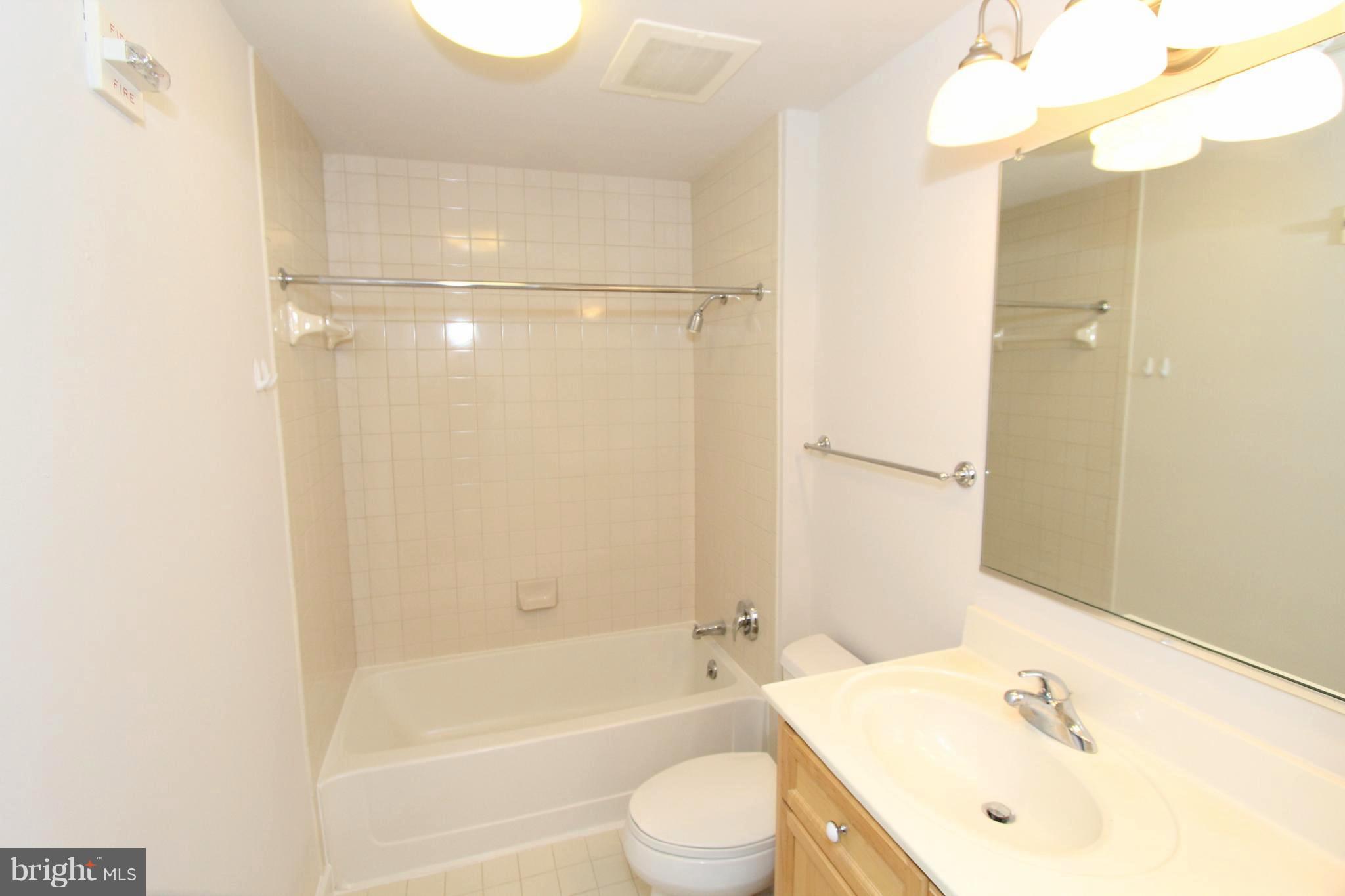 BELMONT BAY - Residential Lease