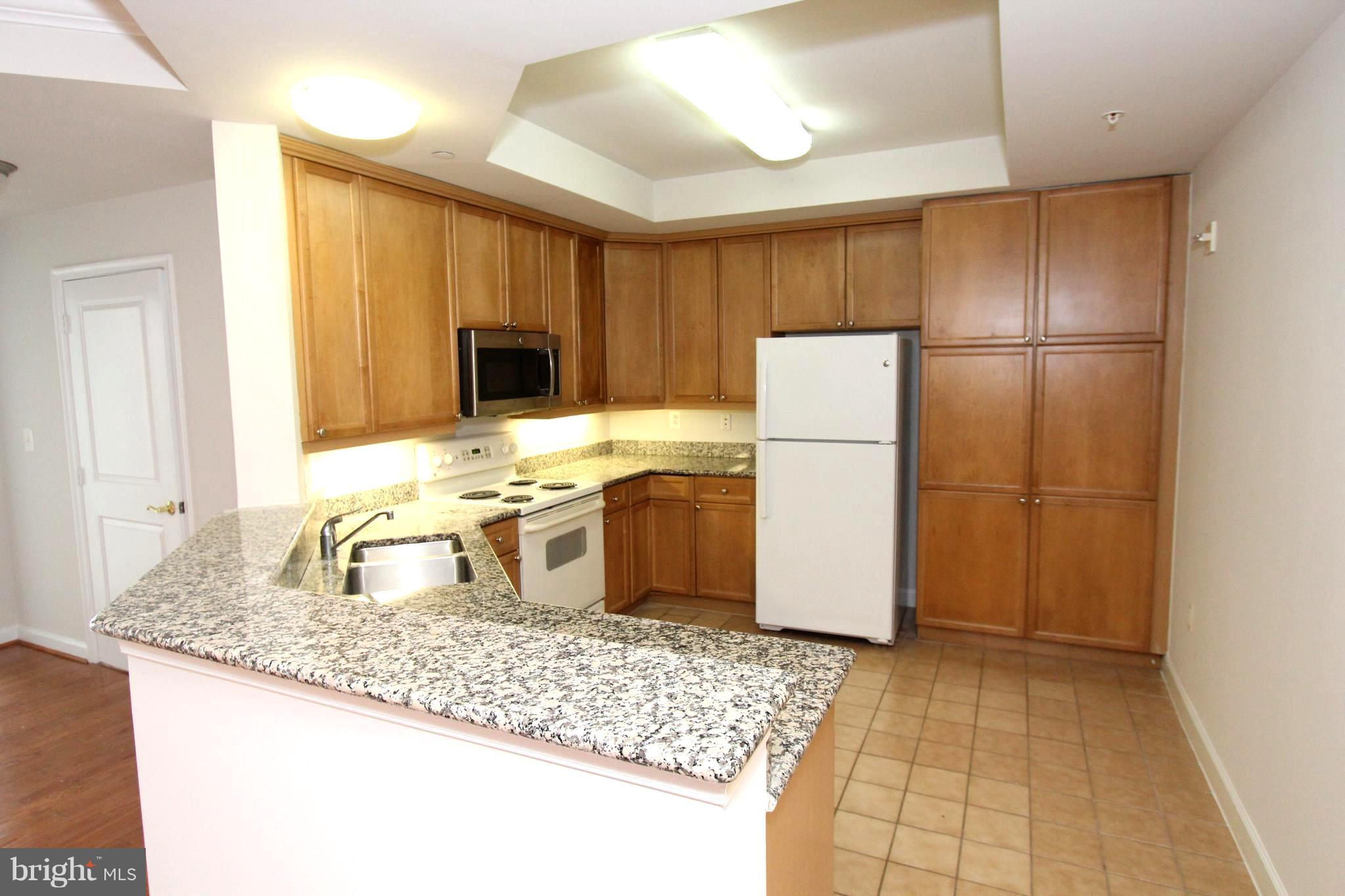 BELMONT BAY - Residential Lease