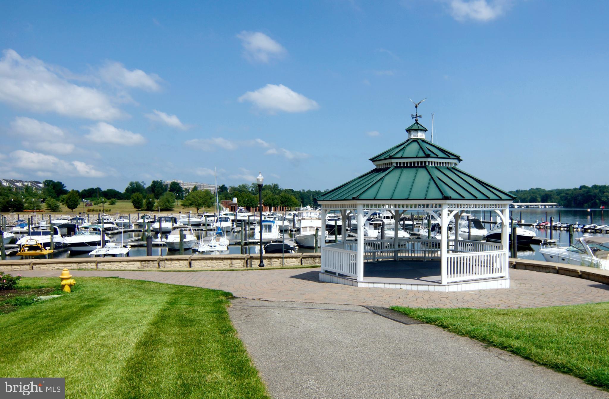 BELMONT BAY - Residential Lease