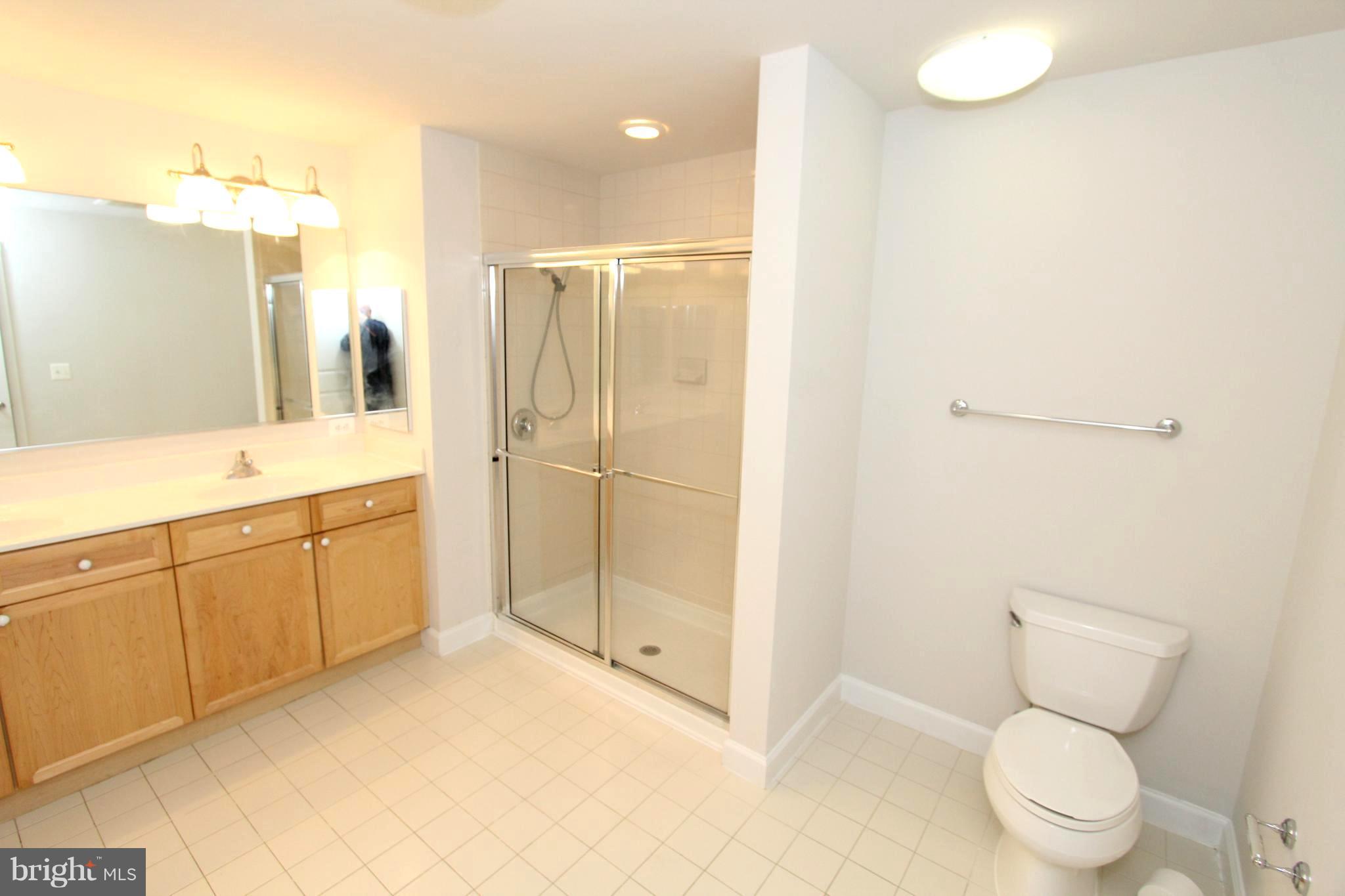 BELMONT BAY - Residential Lease