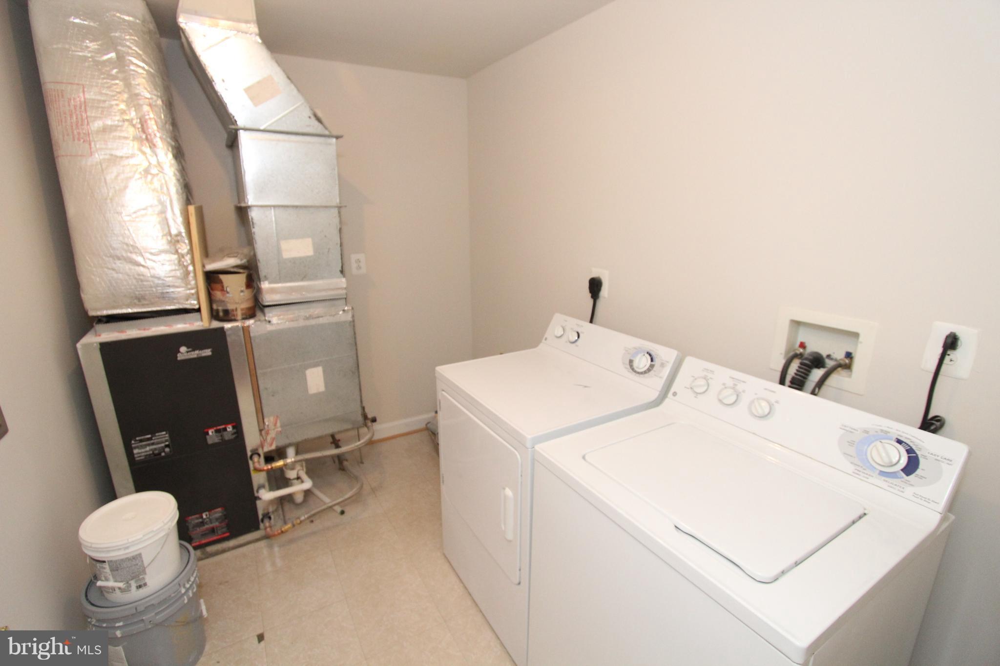 BELMONT BAY - Residential Lease