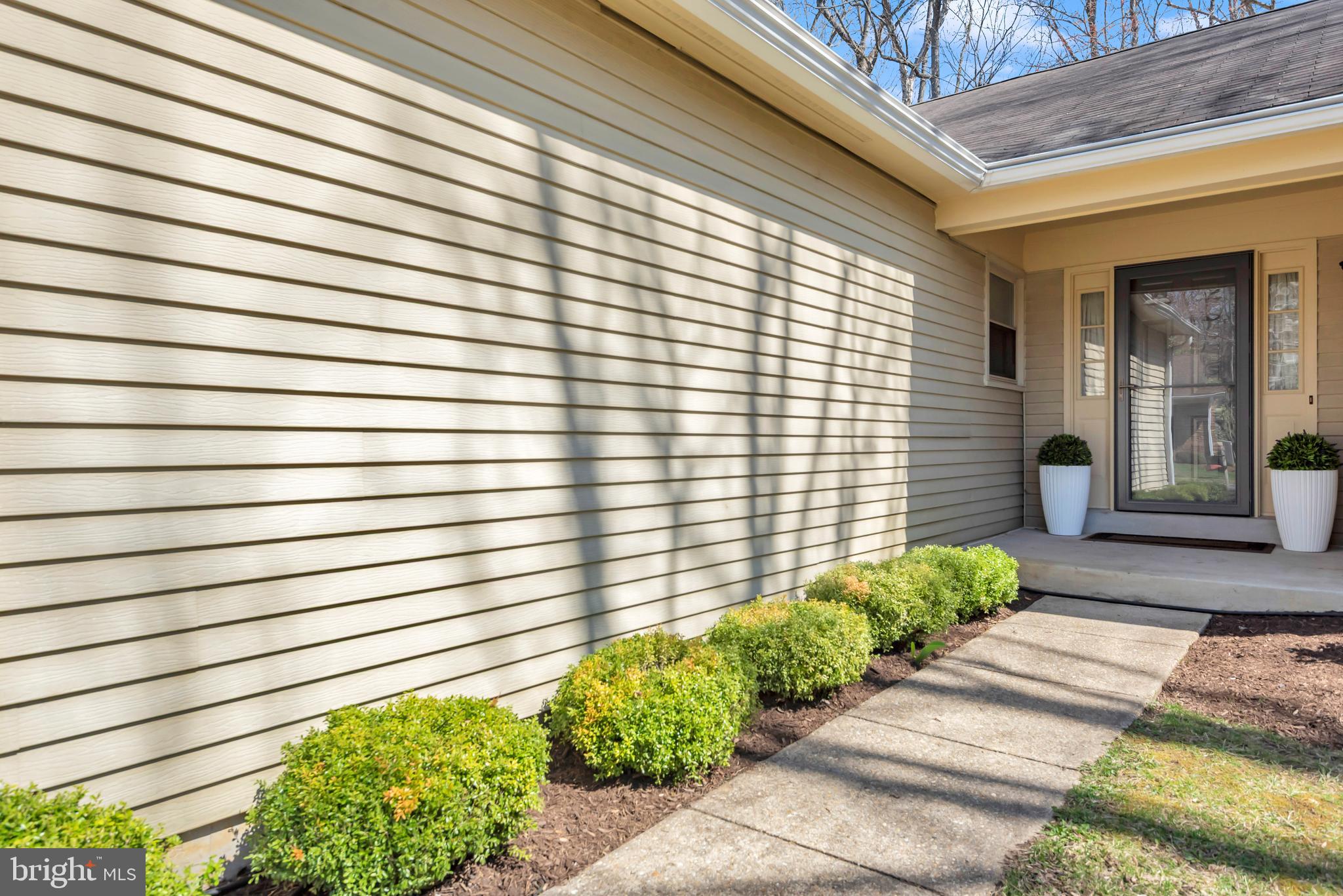 969 RUNNING BROOK WAY