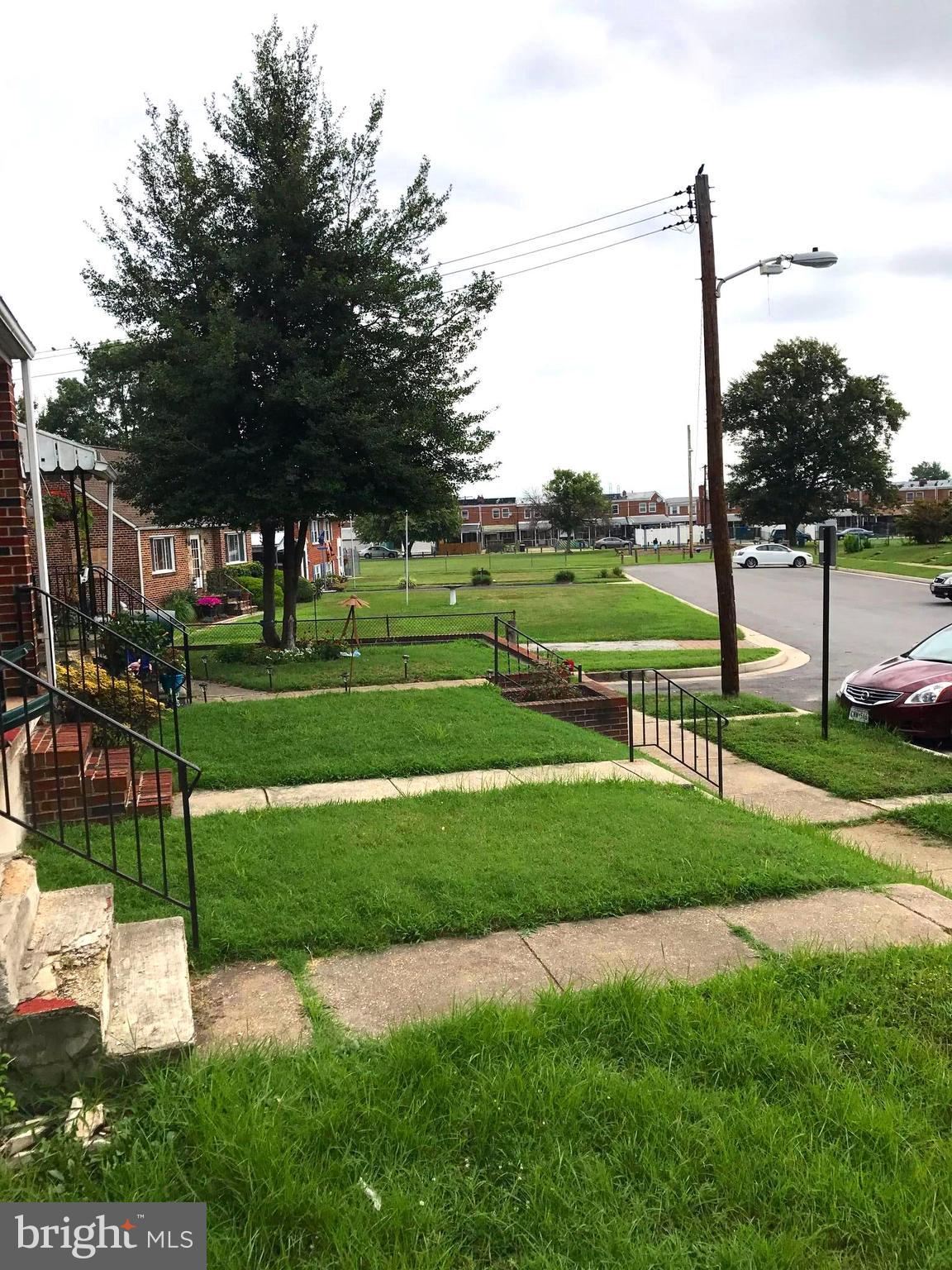 BEVERLY HILLS - Residential Lease