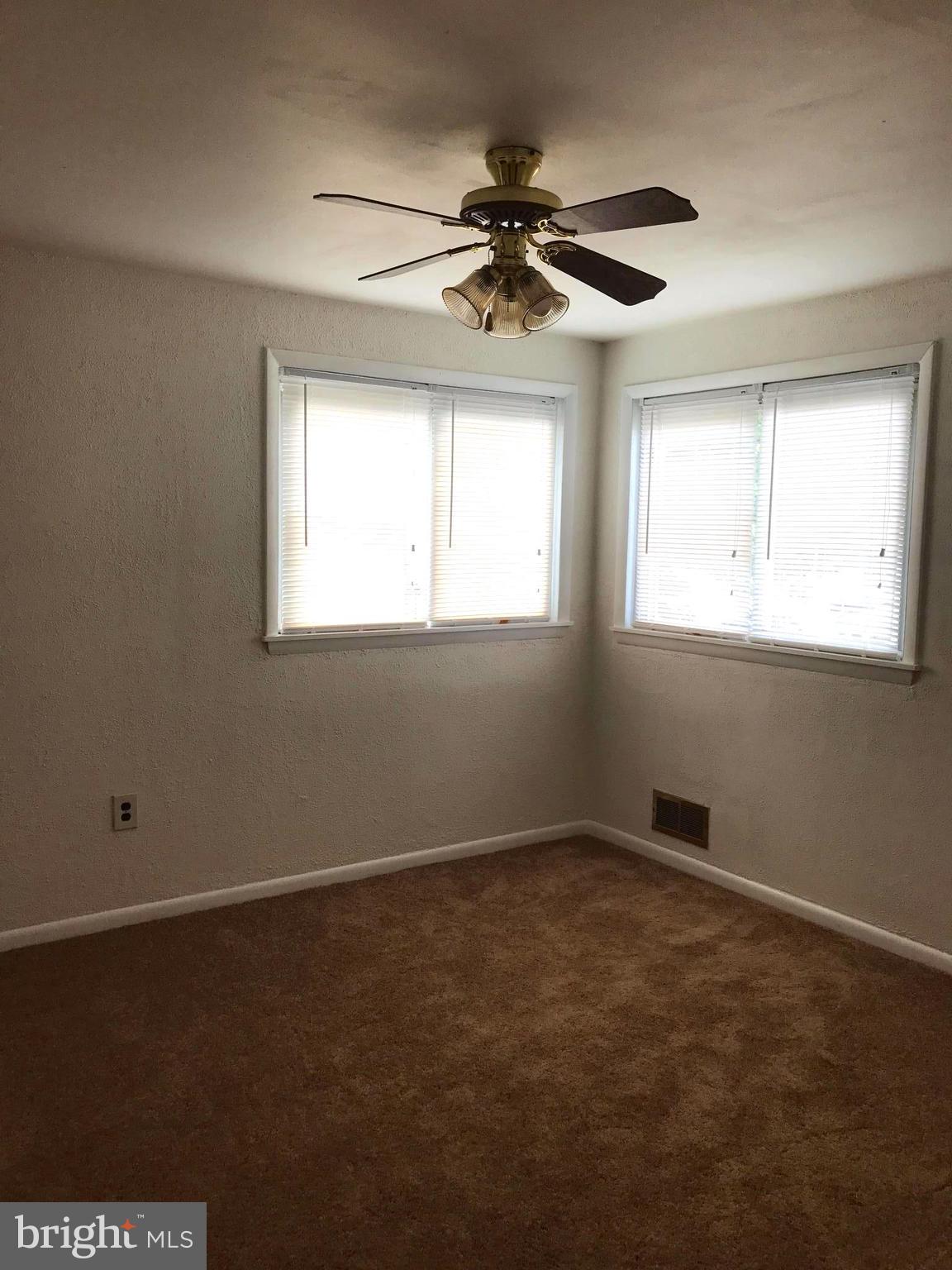 BEVERLY HILLS - Residential Lease