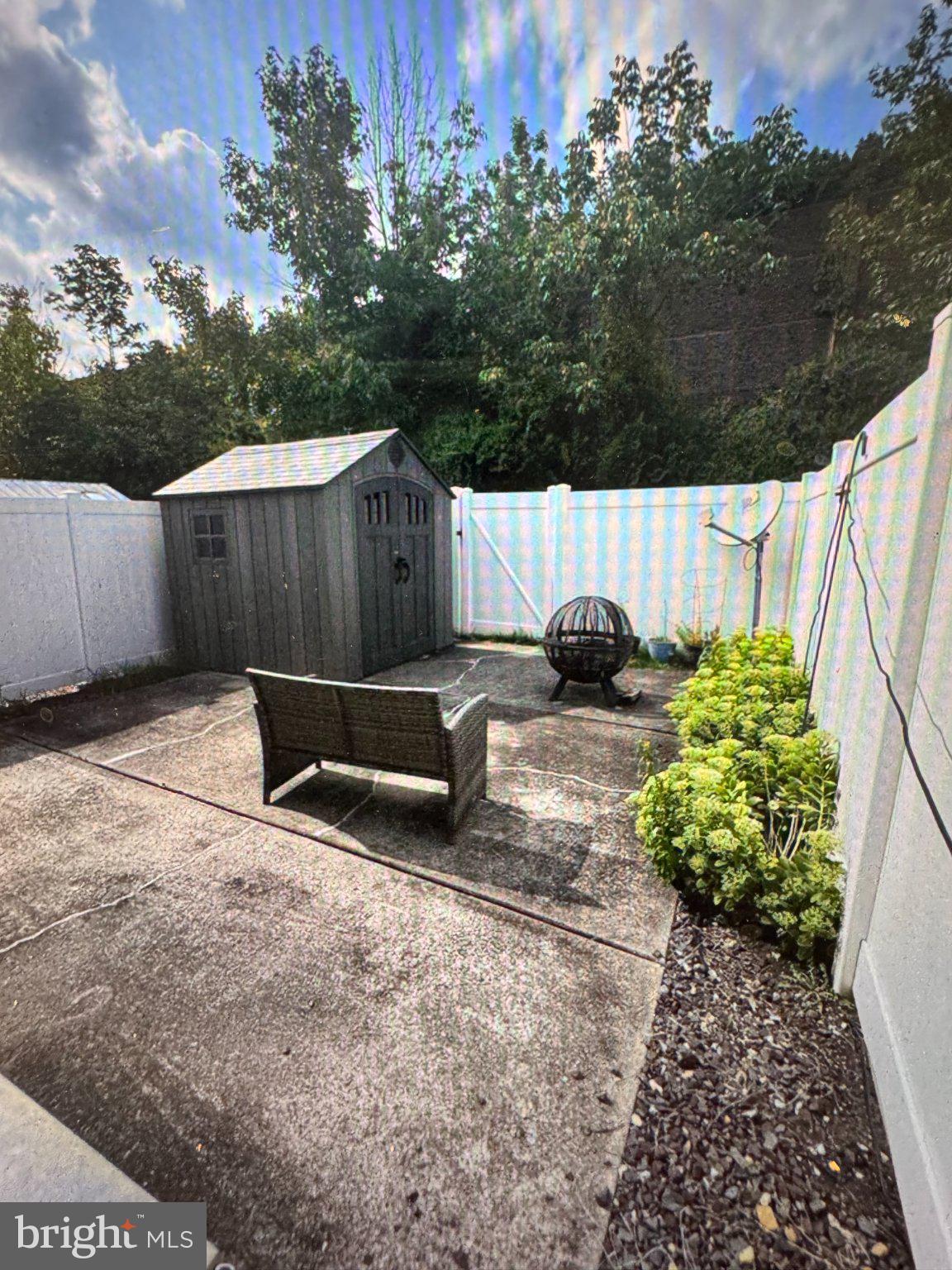 211 GAMBOCZ COURT