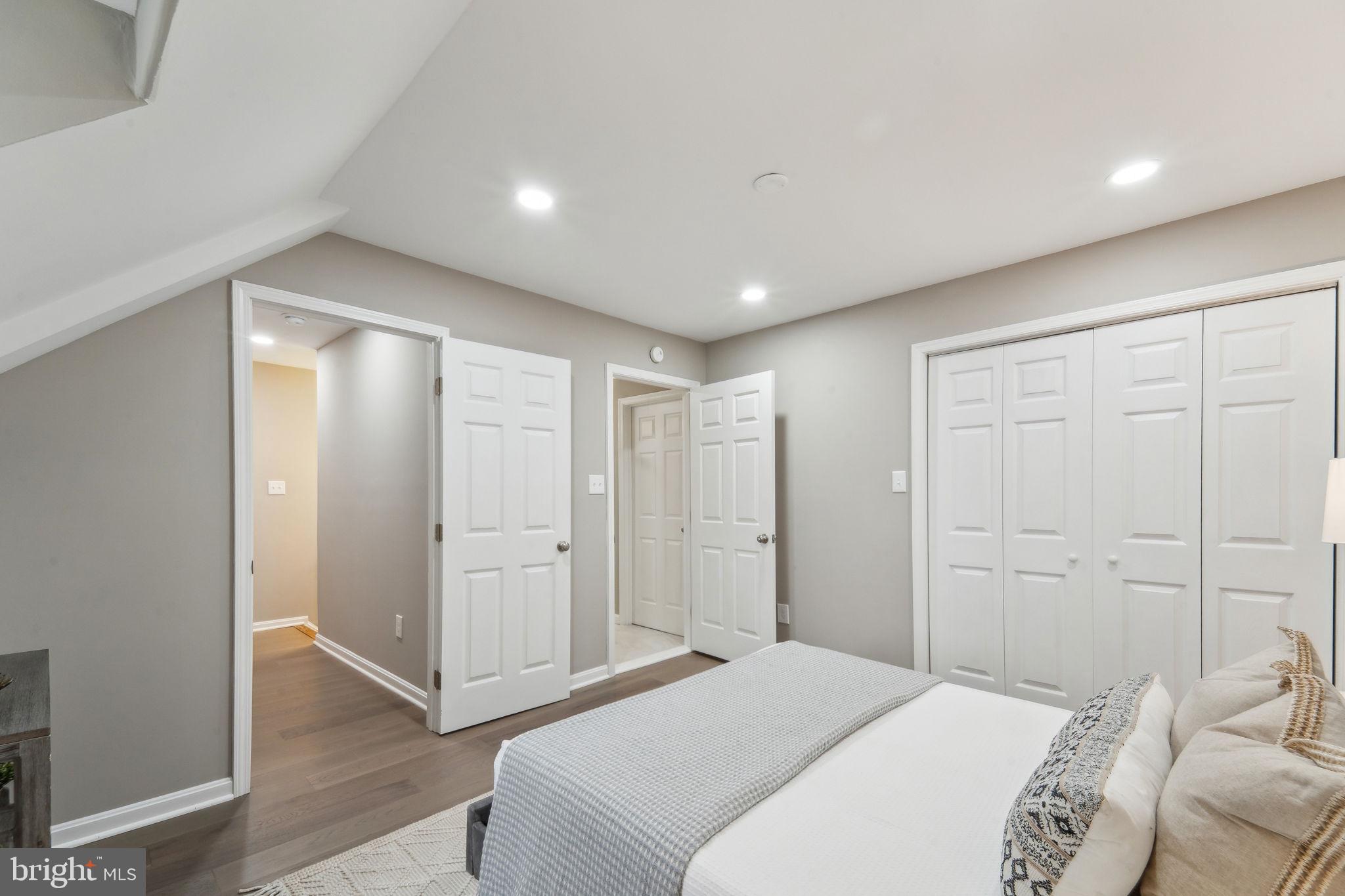 FAIRLINGTON ARBORS - Residential