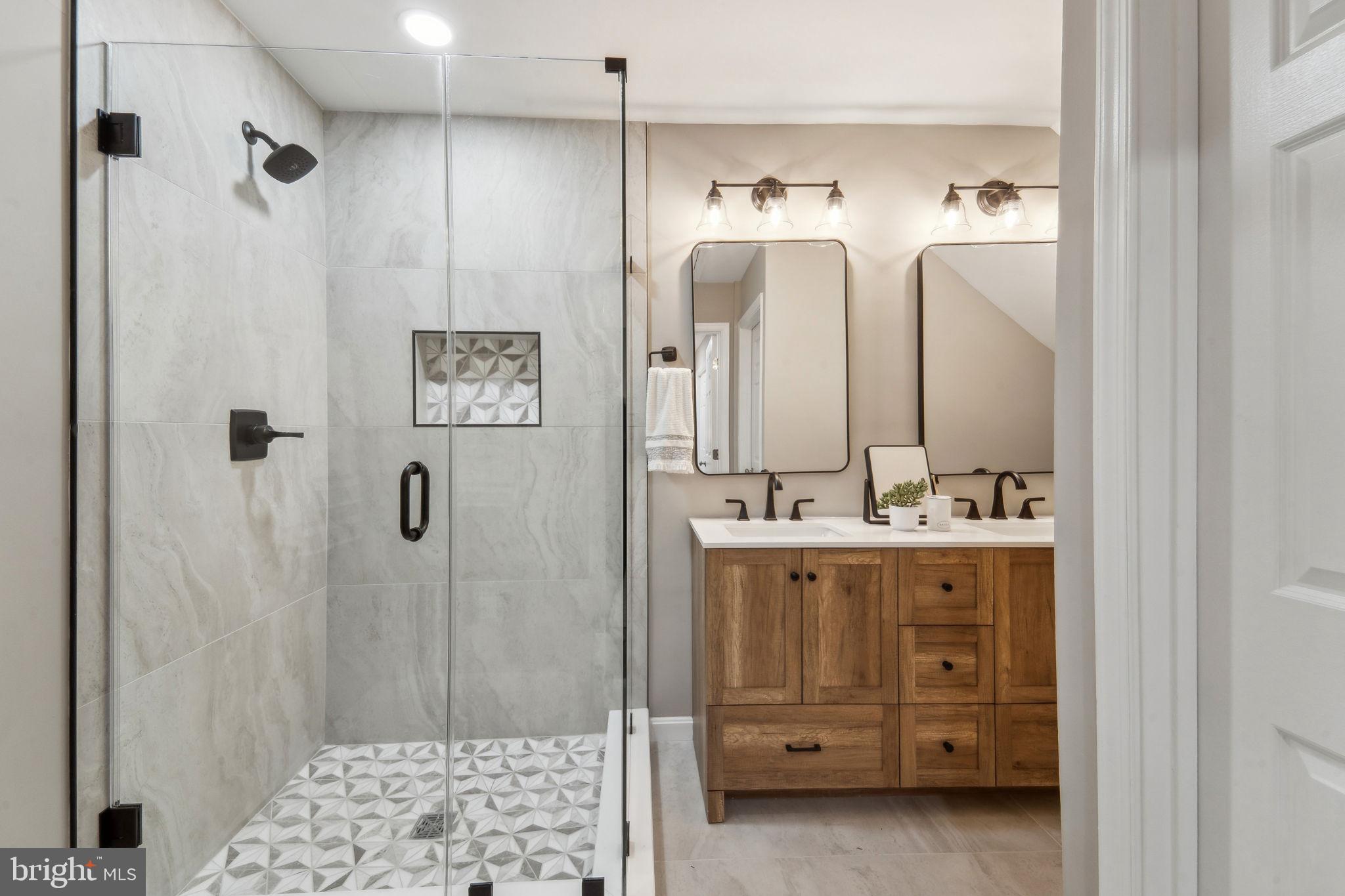 FAIRLINGTON ARBORS - Residential