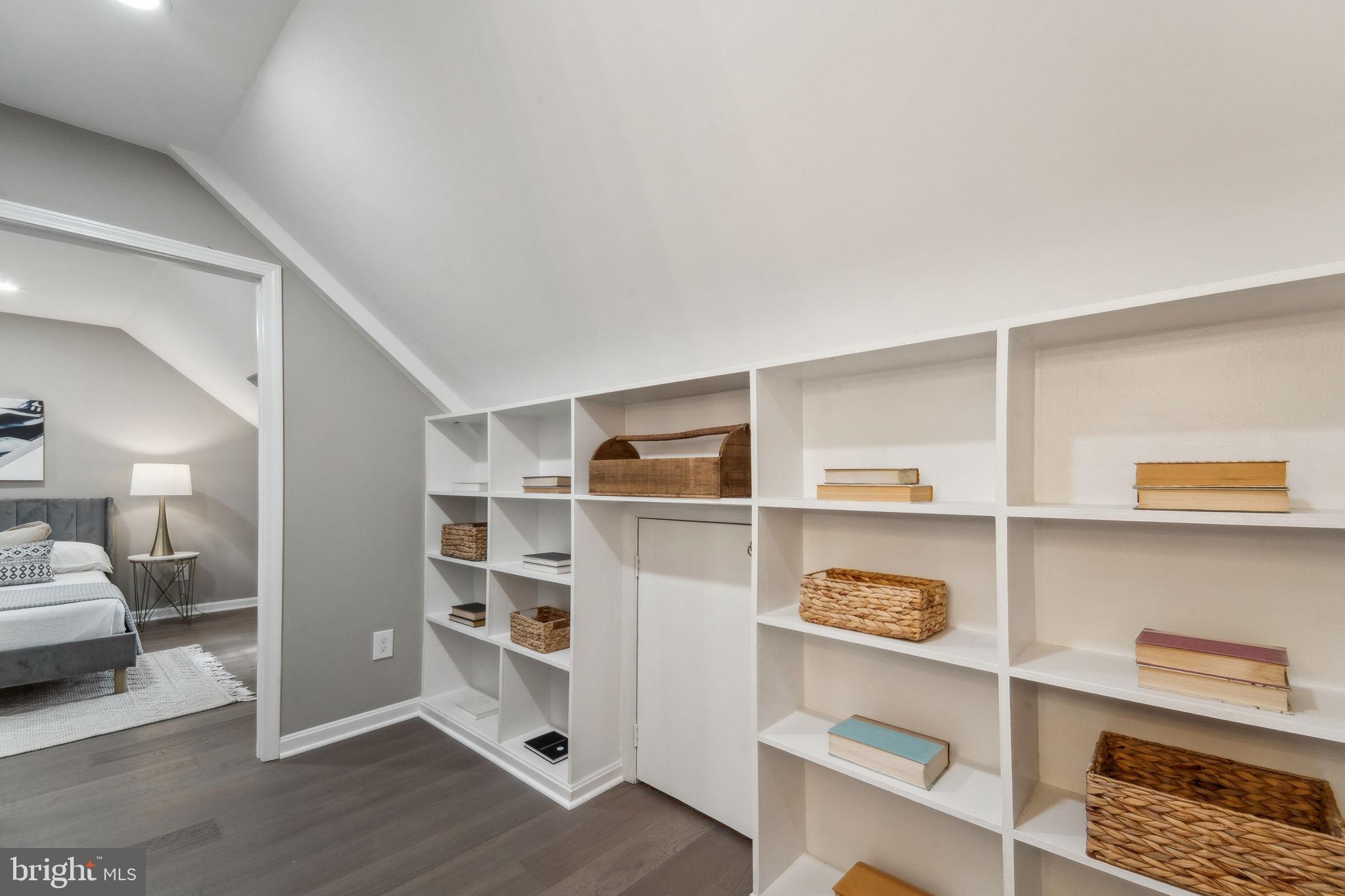 FAIRLINGTON ARBORS - Residential