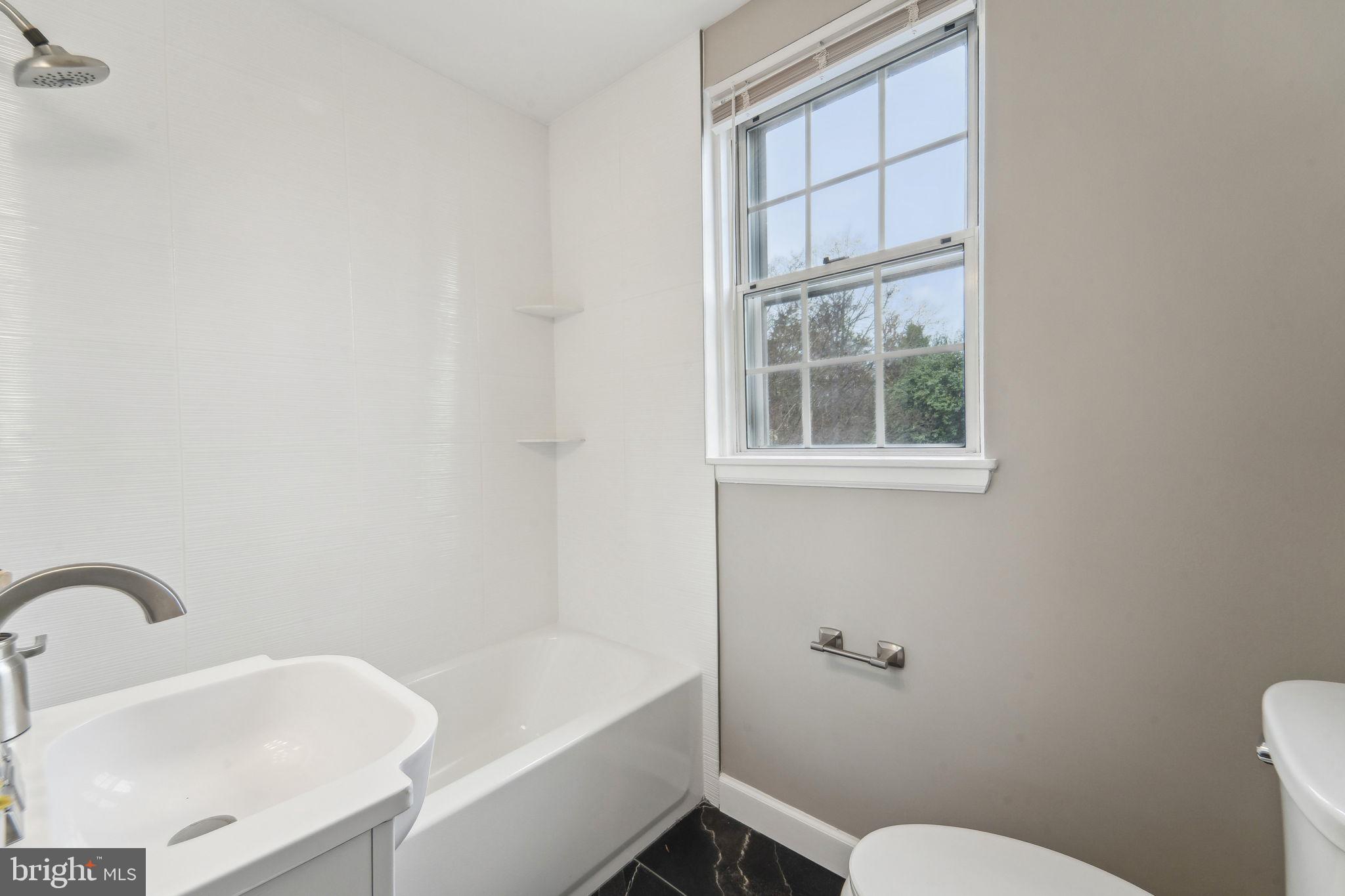 FAIRLINGTON ARBORS - Residential