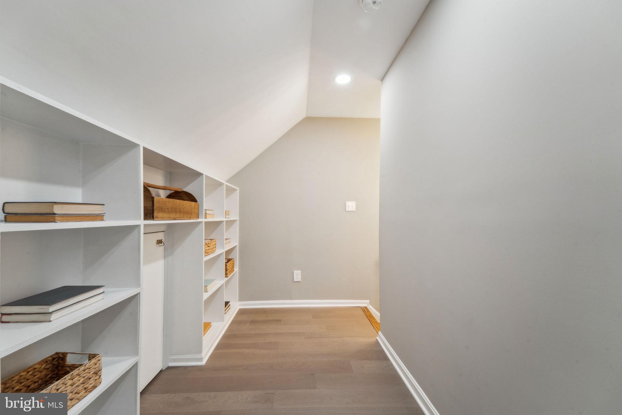 FAIRLINGTON ARBORS - Residential