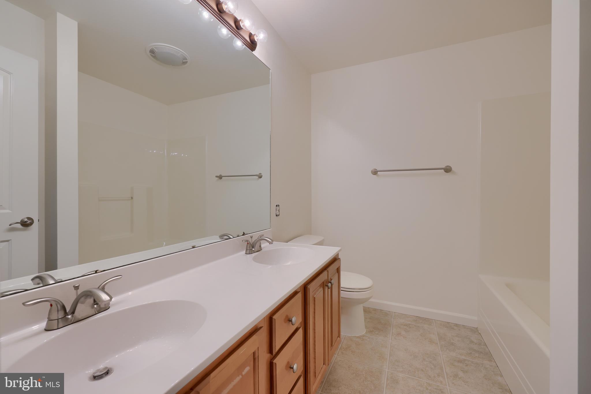 PARK RIDGE CROSSING - Residential