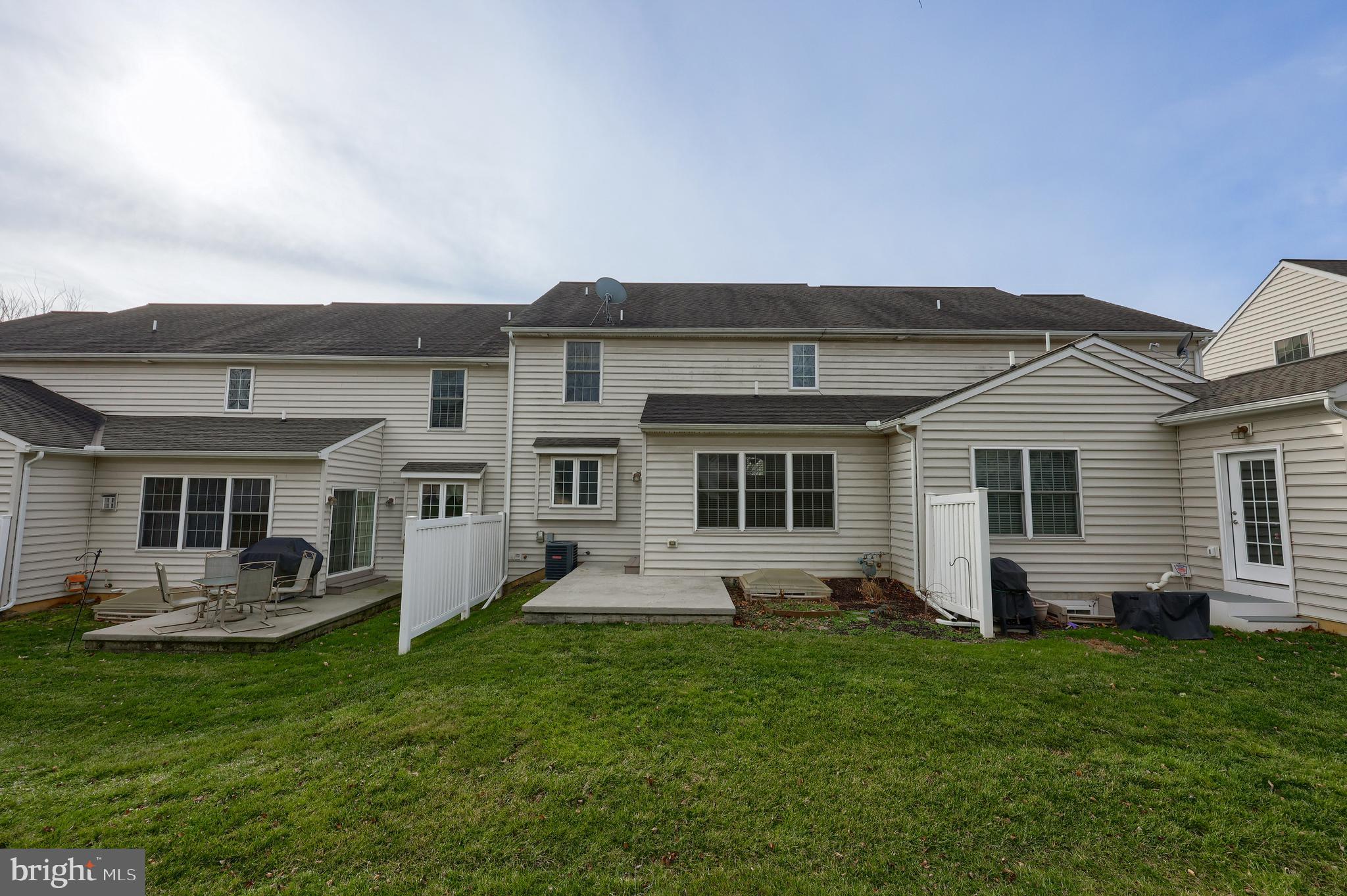 PARK RIDGE CROSSING - Residential