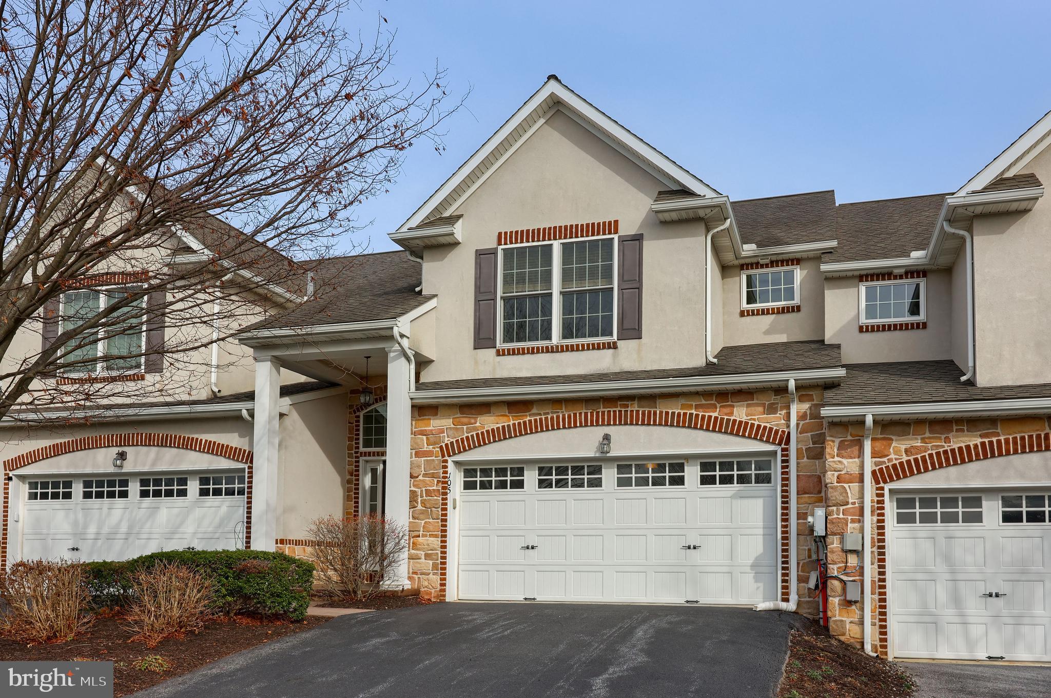 PARK RIDGE CROSSING - Residential