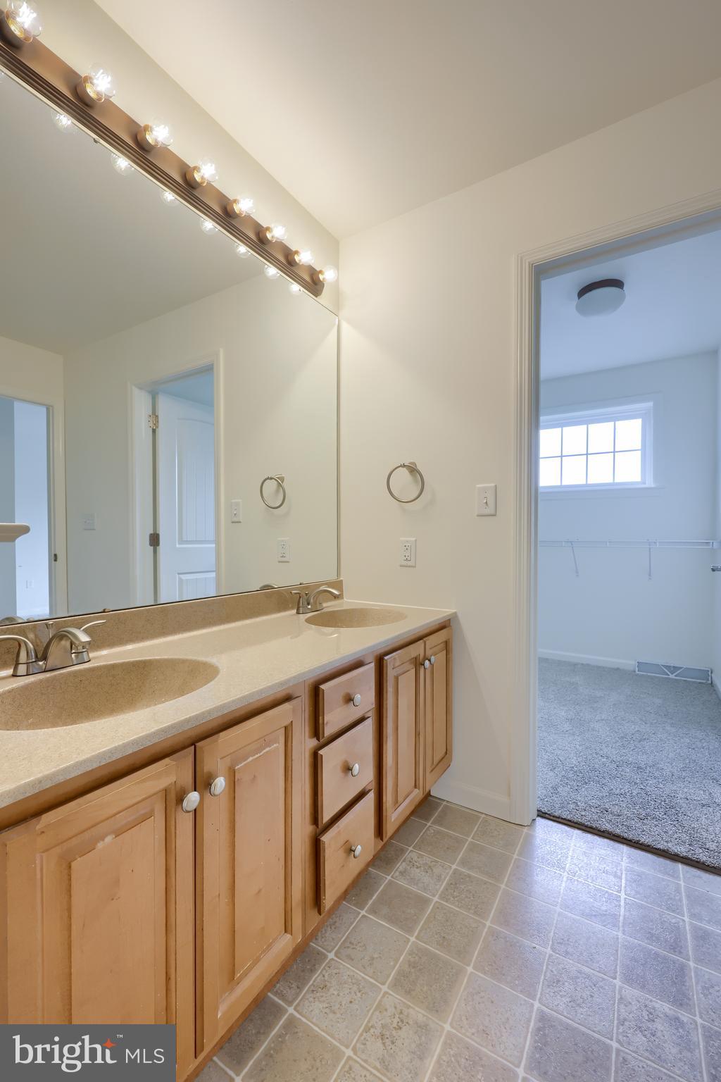 PARK RIDGE CROSSING - Residential