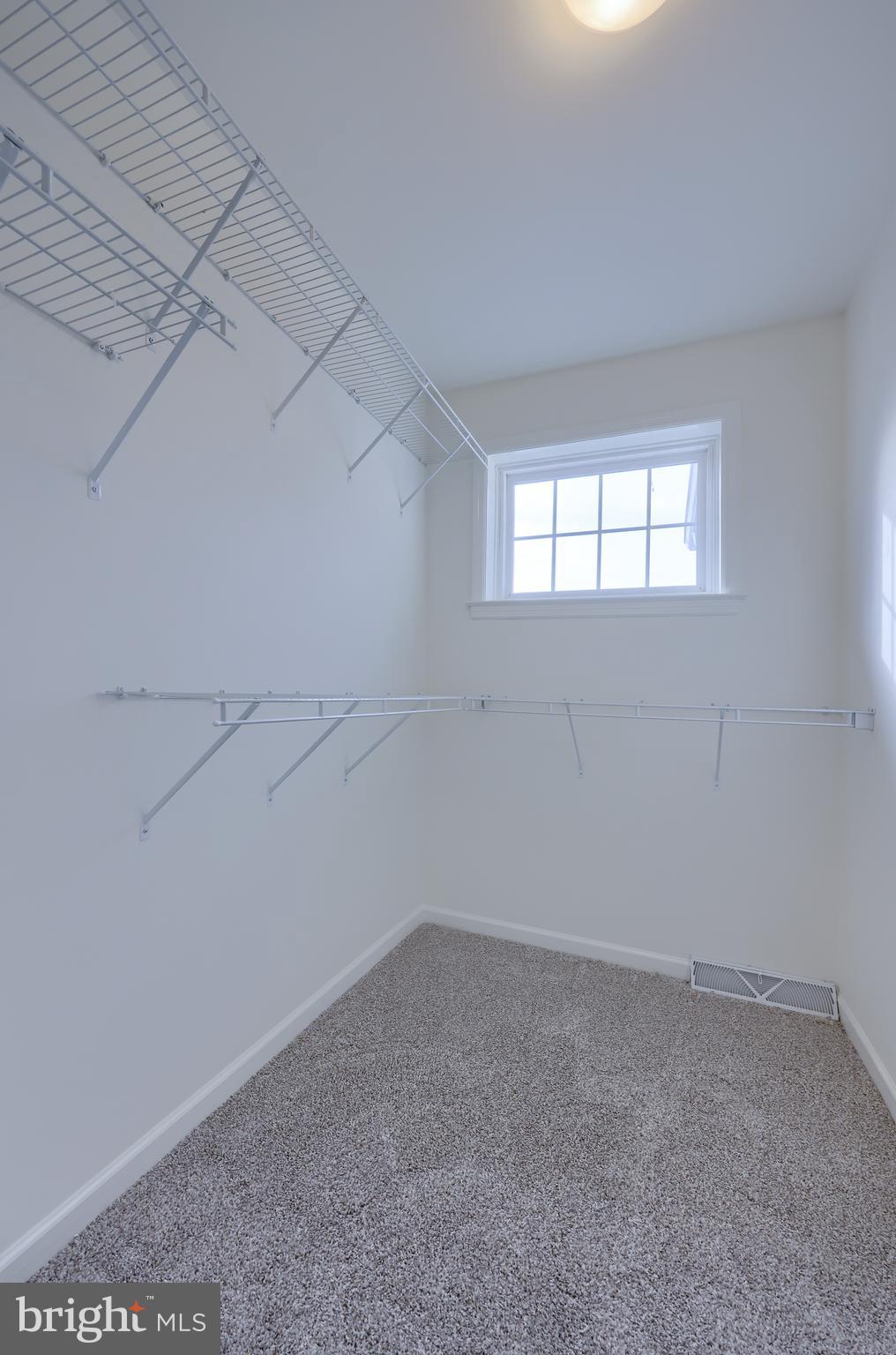 PARK RIDGE CROSSING - Residential