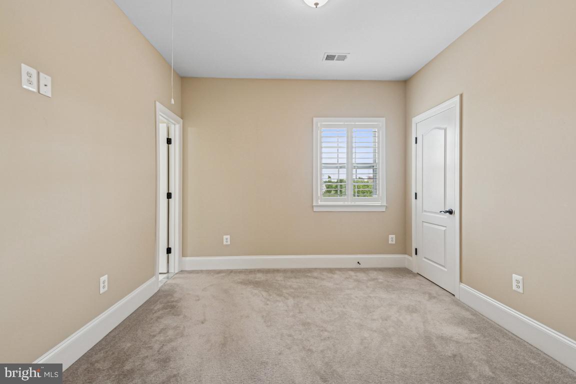 WATERFORD COVE-PLAT 1> - Residential