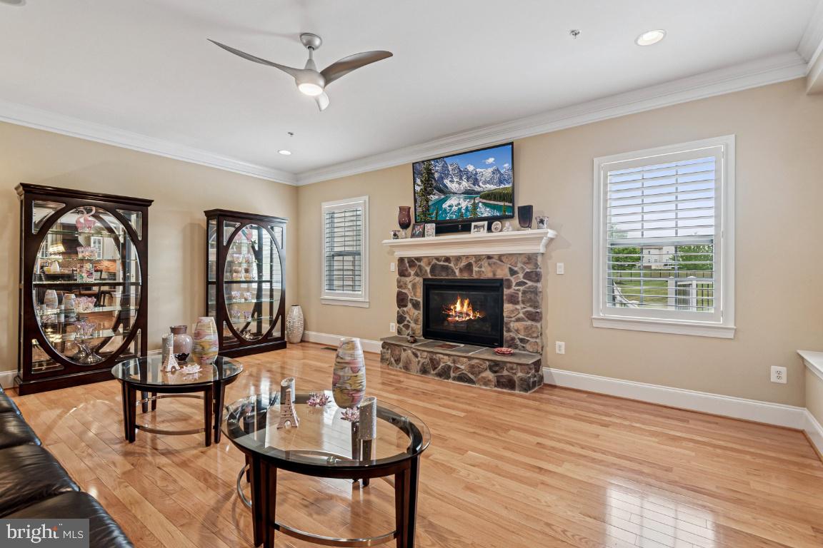 WATERFORD COVE-PLAT 1> - Residential