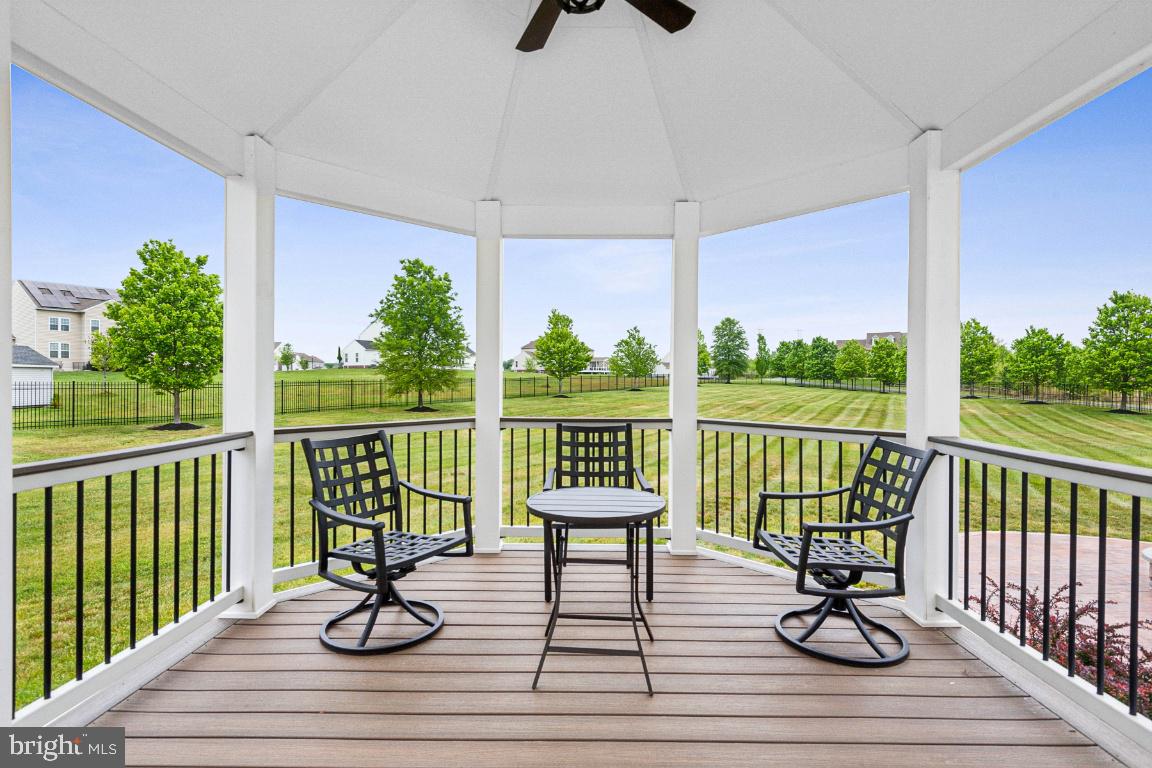 WATERFORD COVE-PLAT 1> - Residential