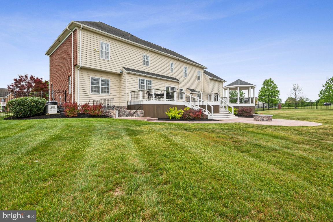 WATERFORD COVE-PLAT 1> - Residential