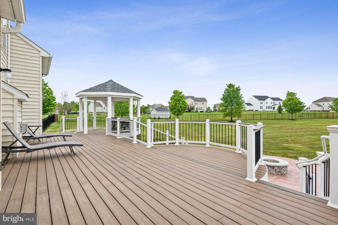 WATERFORD COVE-PLAT 1> - Residential