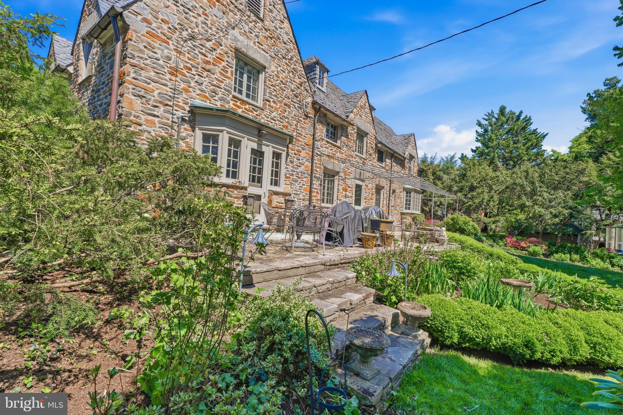 HOMELAND HISTORIC DISTRICT - Residential