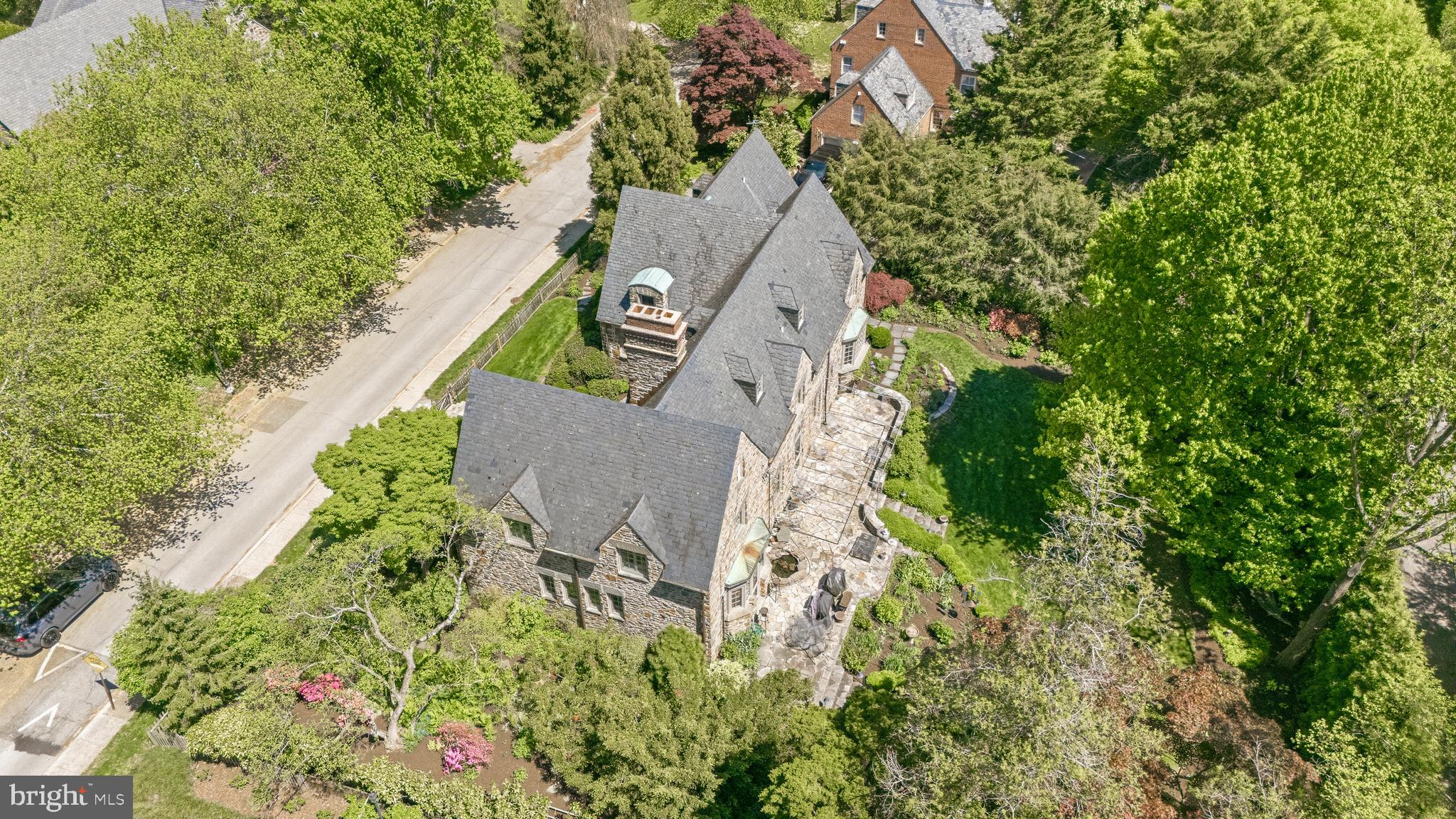 HOMELAND HISTORIC DISTRICT - Residential