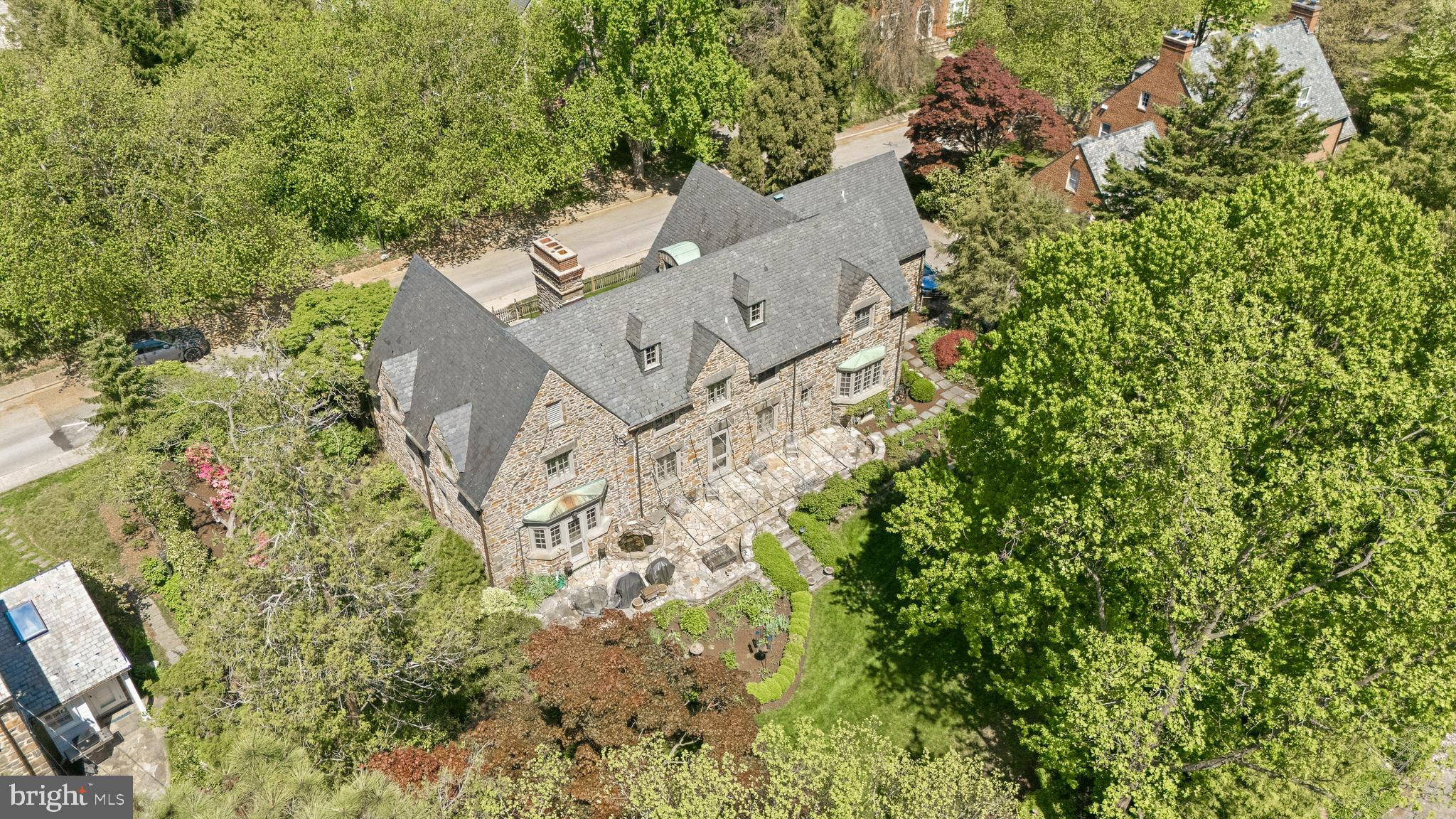 HOMELAND HISTORIC DISTRICT - Residential
