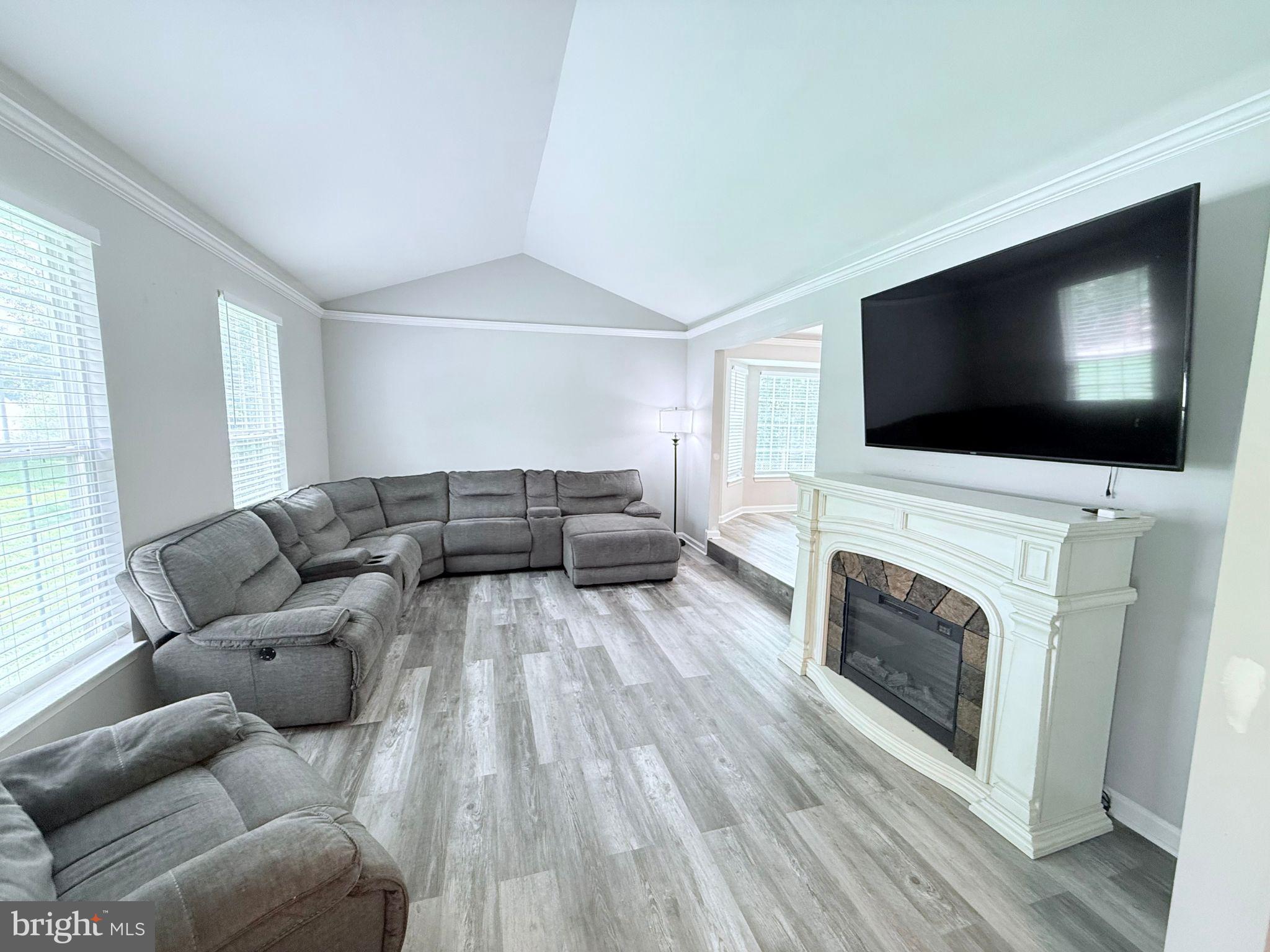5801 CAMBRIDGE DRIVE