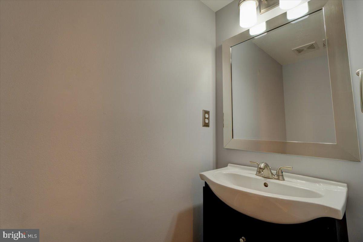 OLD TOWN SOUTH - Residential Lease