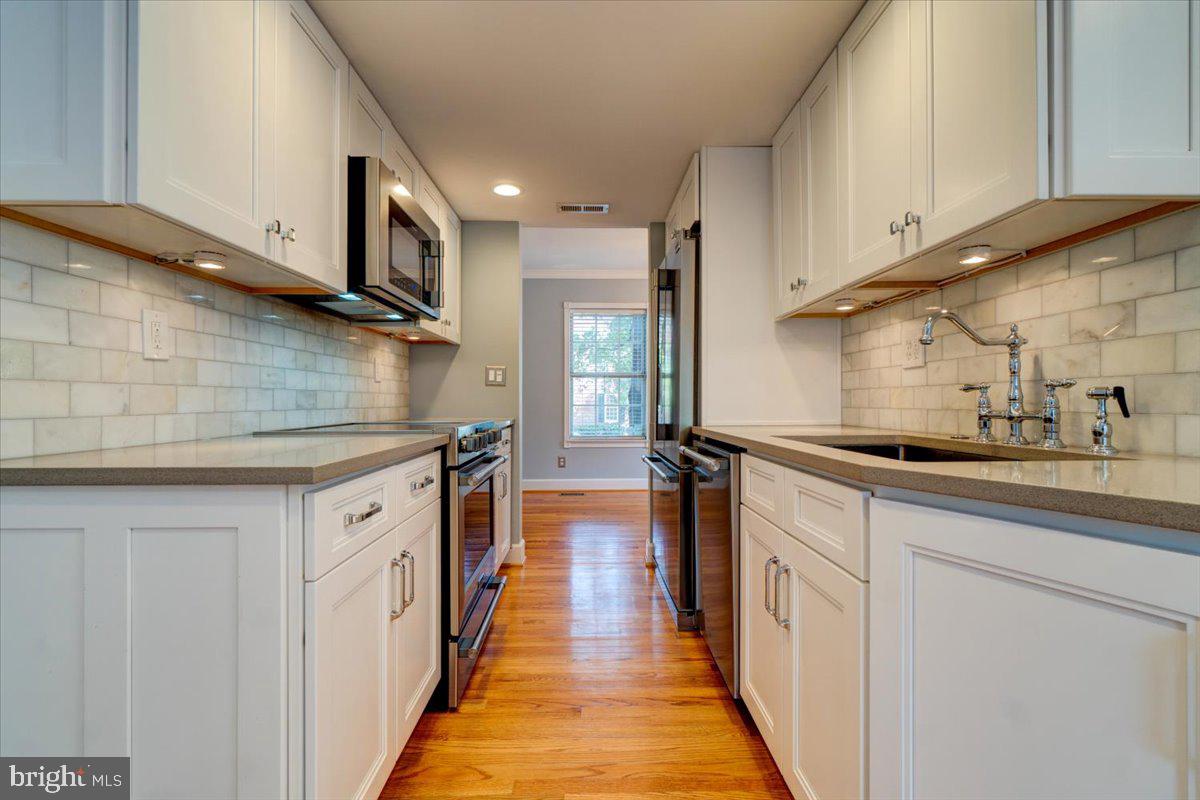 OLD TOWN SOUTH - Residential Lease