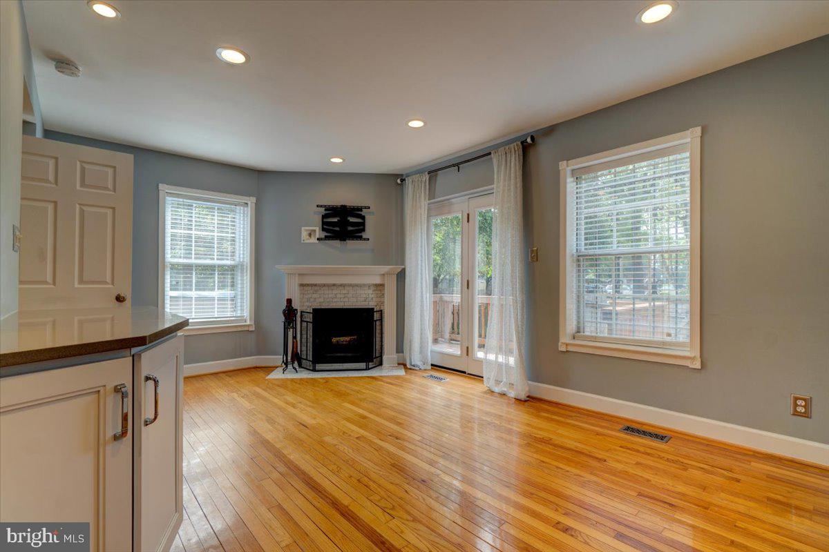 OLD TOWN SOUTH - Residential Lease