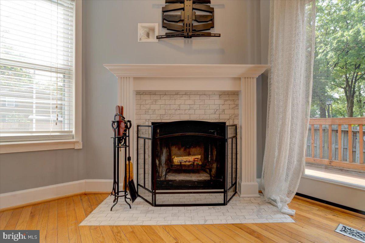 OLD TOWN SOUTH - Residential Lease