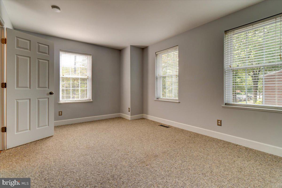 OLD TOWN SOUTH - Residential Lease