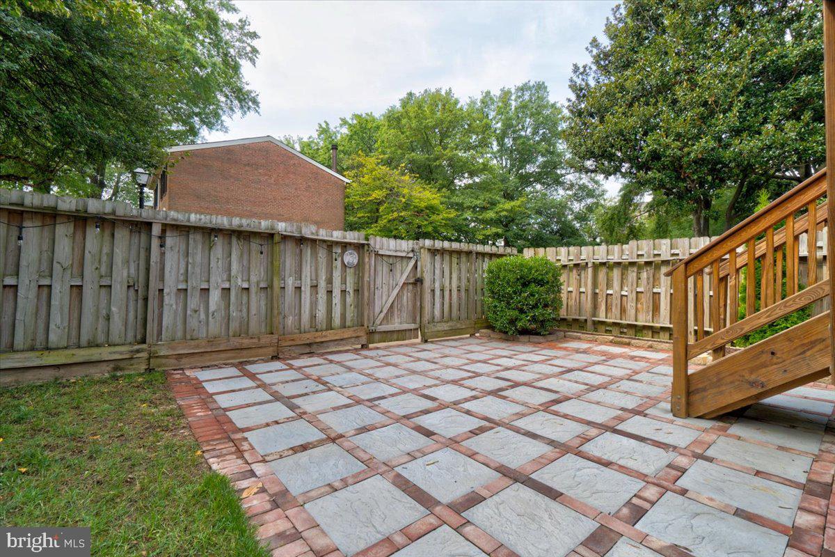 OLD TOWN SOUTH - Residential Lease