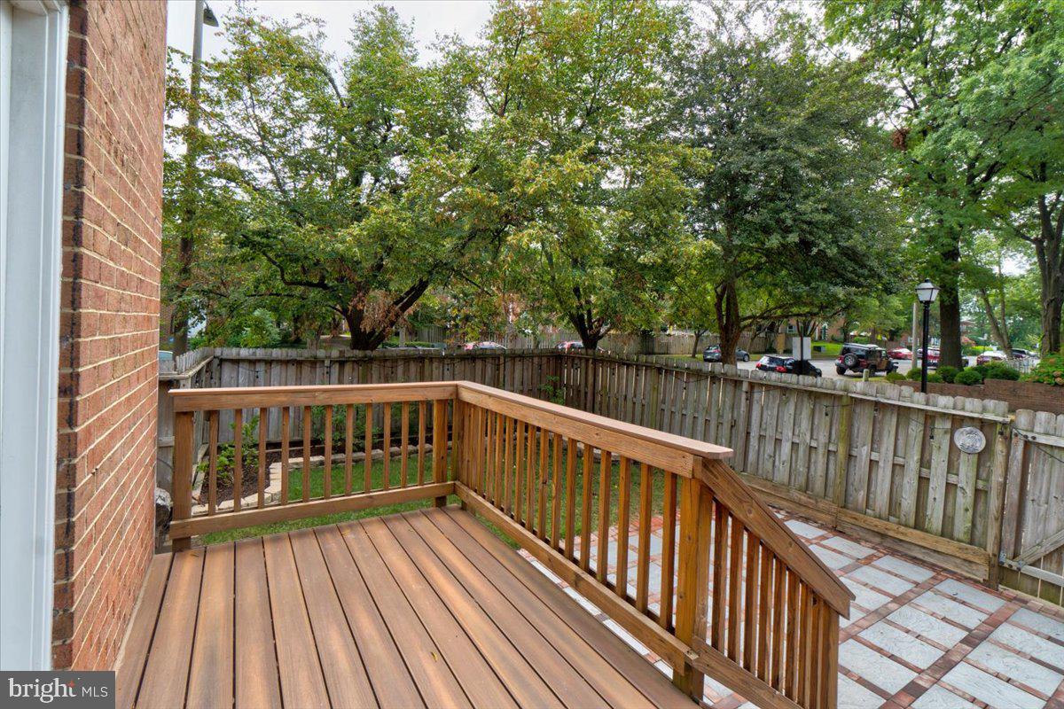 OLD TOWN SOUTH - Residential Lease