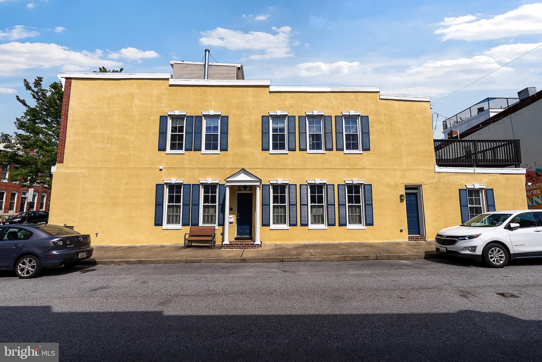 113 W CLEMENT STREET