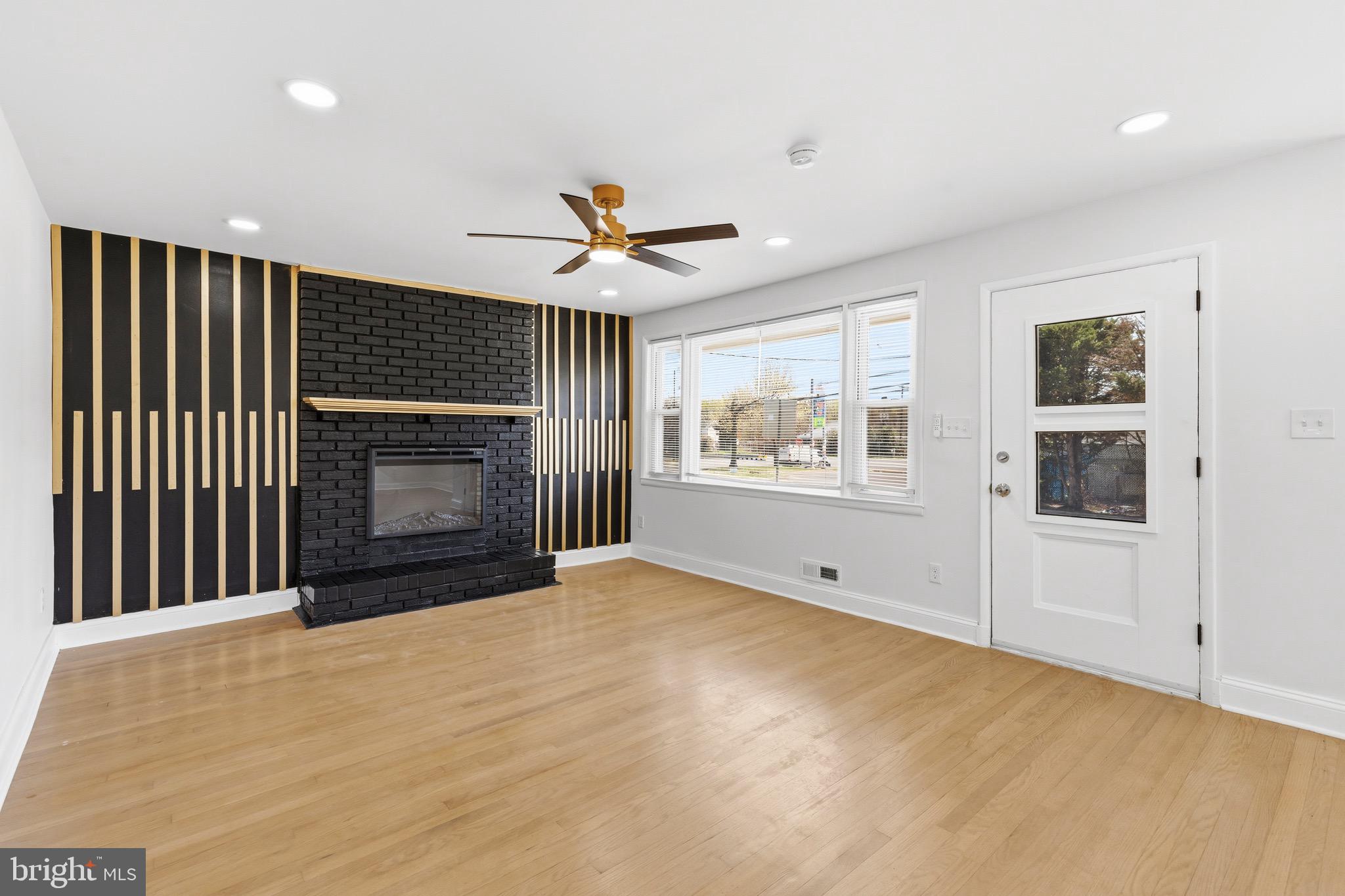 ROSEDALE - Residential