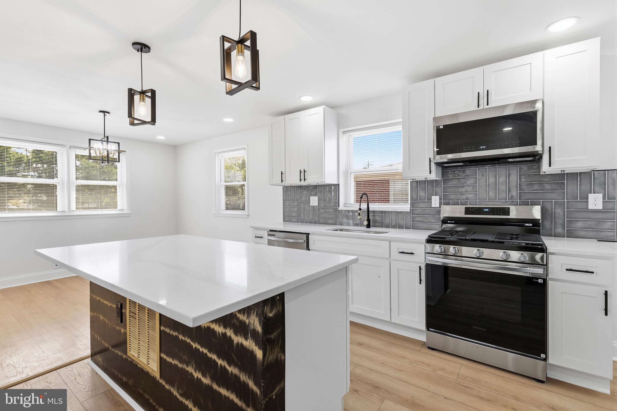 ROSEDALE - Residential