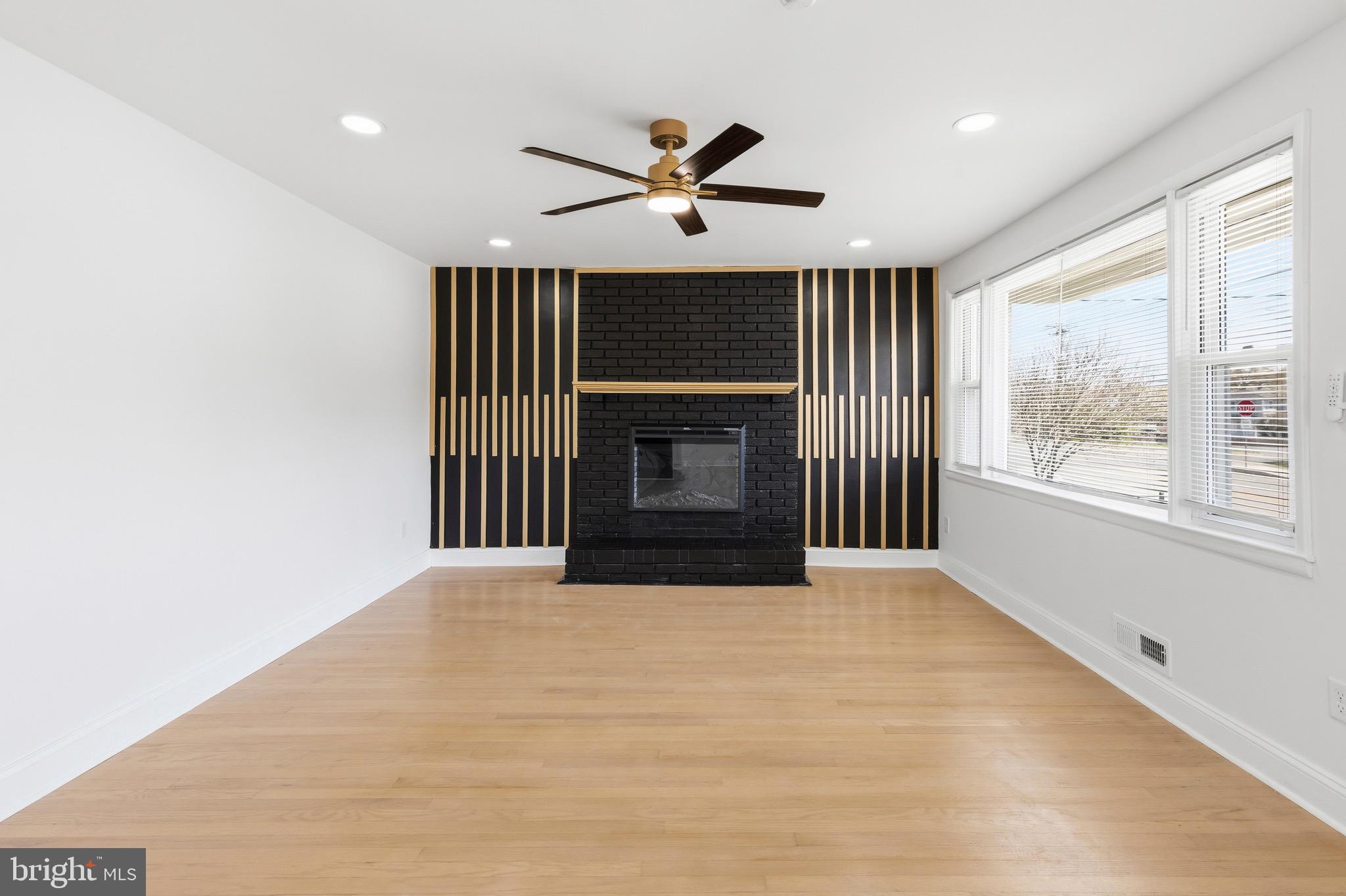 ROSEDALE - Residential