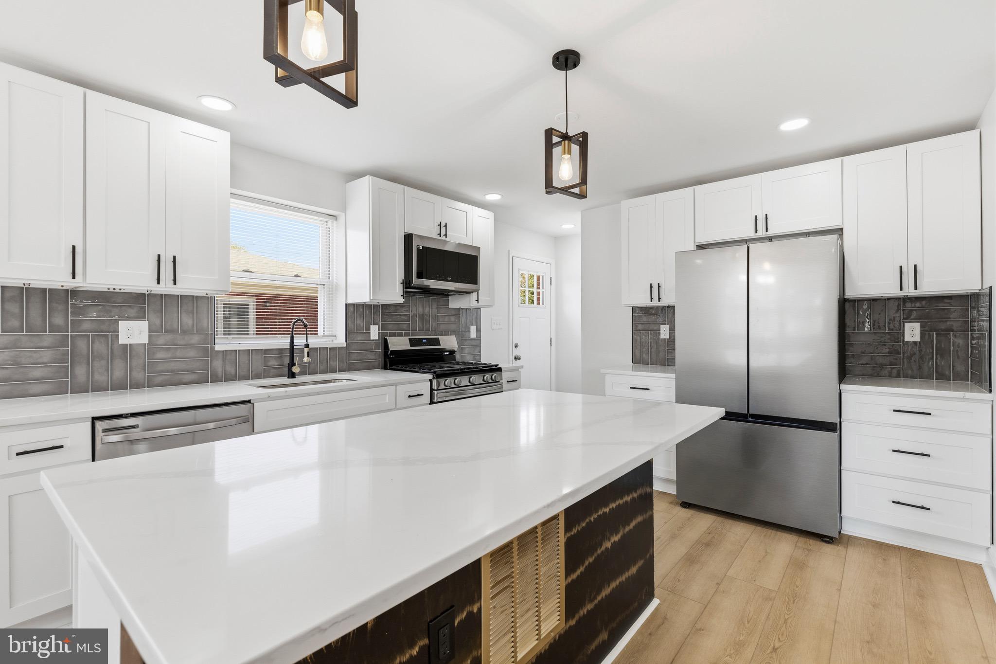 ROSEDALE - Residential