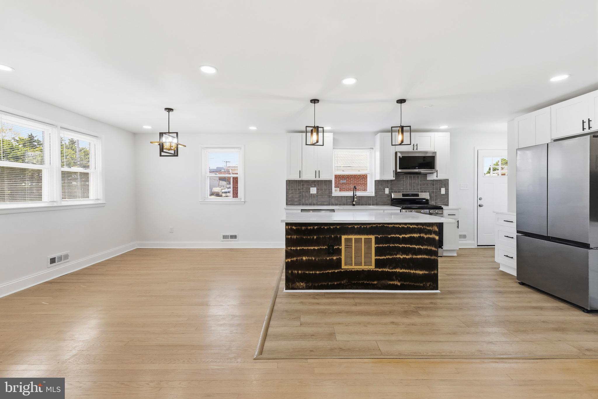 ROSEDALE - Residential