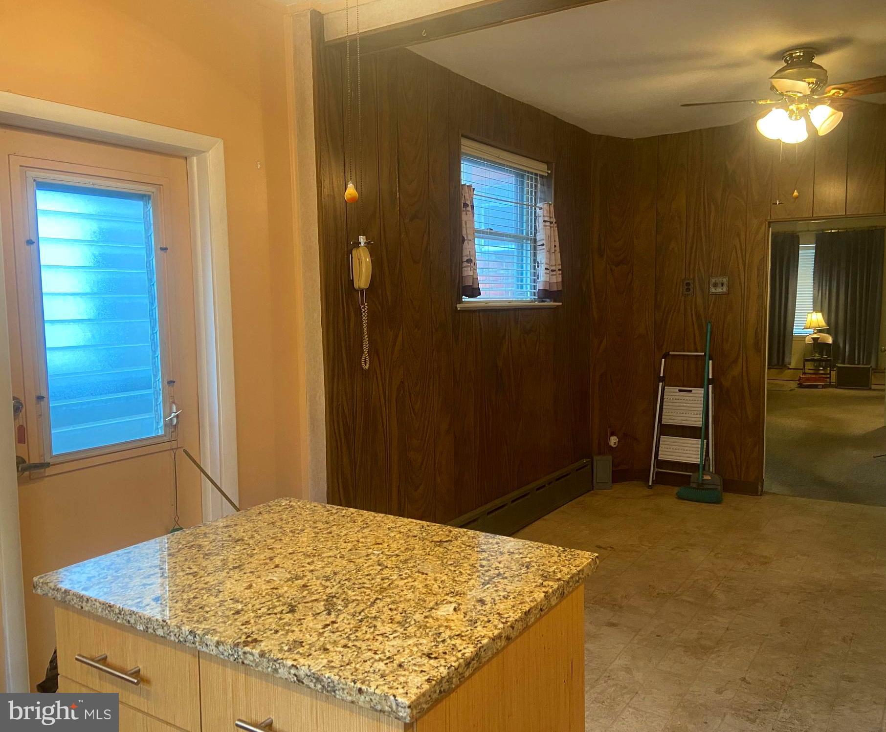 WHITMAN - Residential